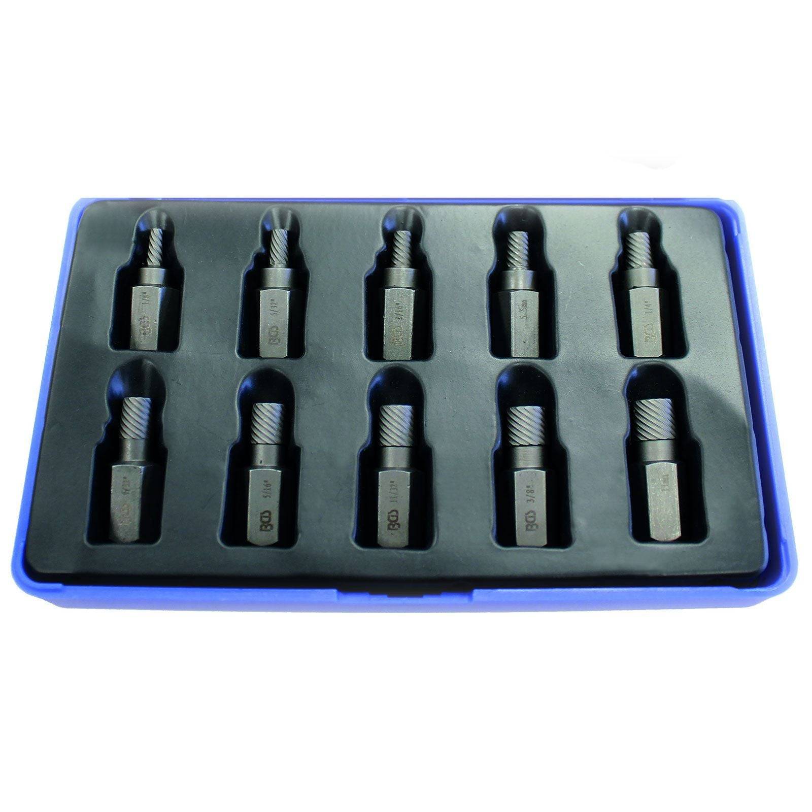 Ein Satz von zehn Metallschraubenausdrehern, ordentlich in einem blauen Kunststoffbehälter angeordnet, wird verwendet, um beschädigte Schrauben oder Bolzen zu entfernen.