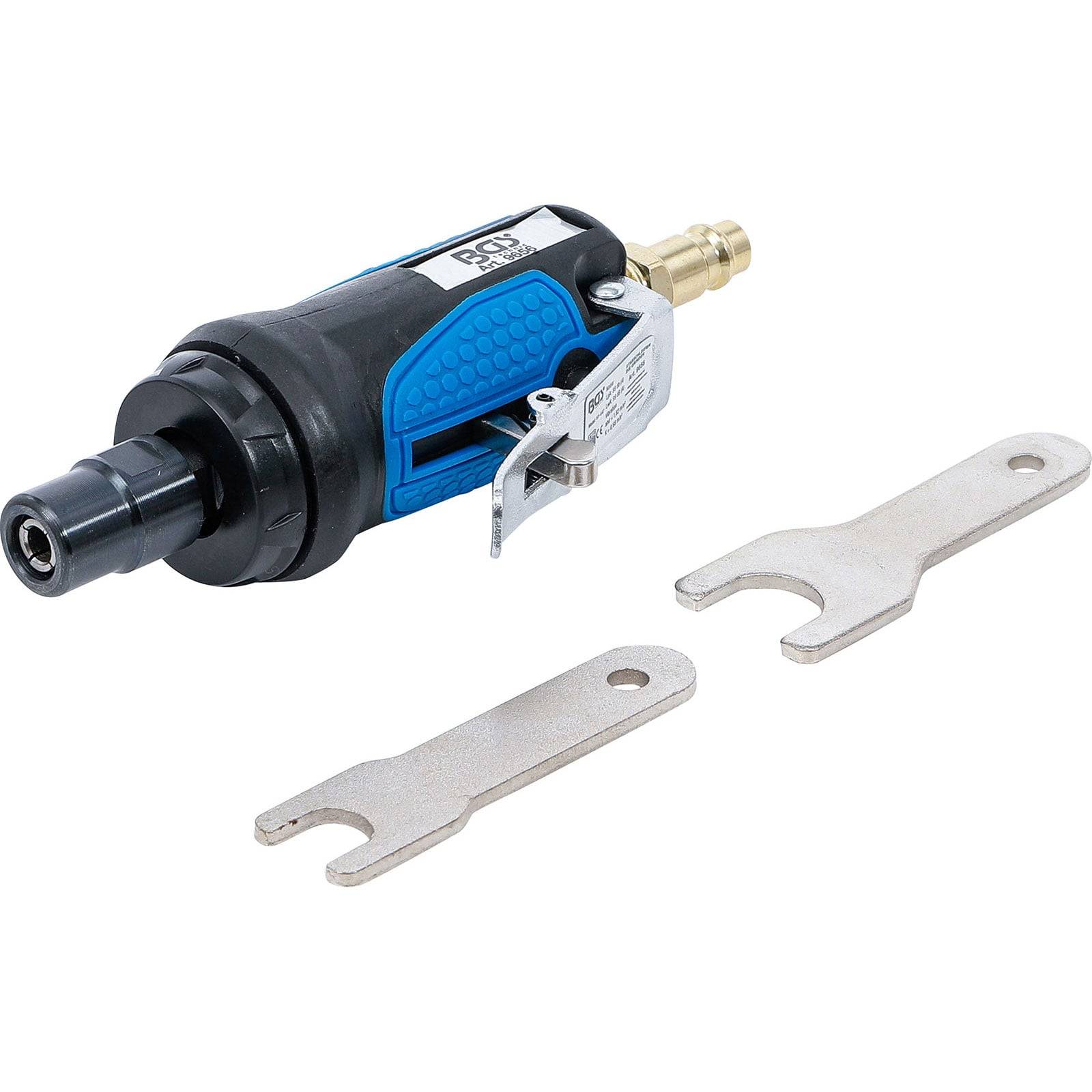 Ein pneumatischer Luftdrehmomentschleifer mit blauem und schwarzem Gehäuse, mit einem Sicherheitshebel, neben zwei Metallschraubenschlüsseln auf weißem Hintergrund.