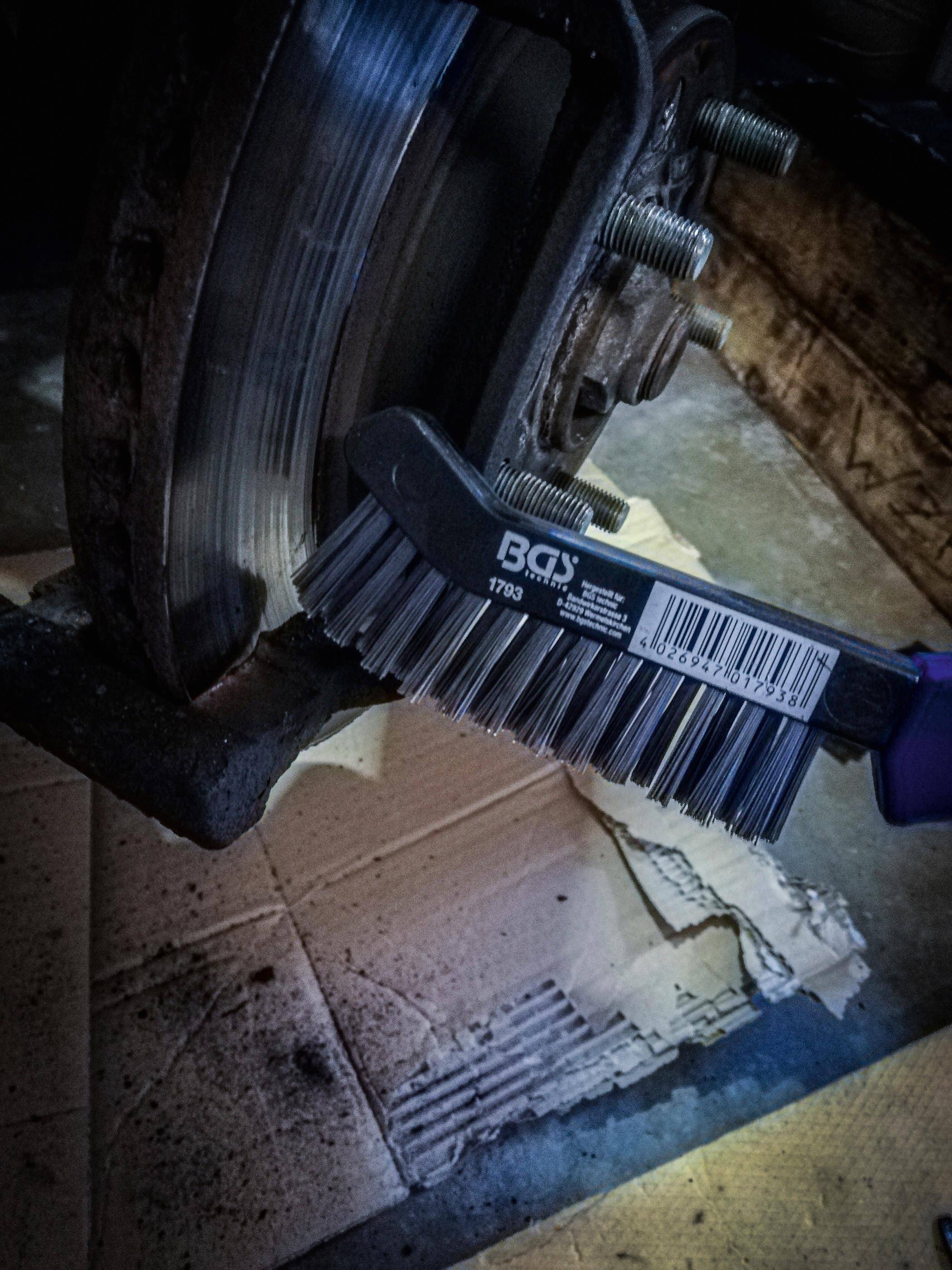 BGS technic Bremssattelbürste | gebogen | 230 mm