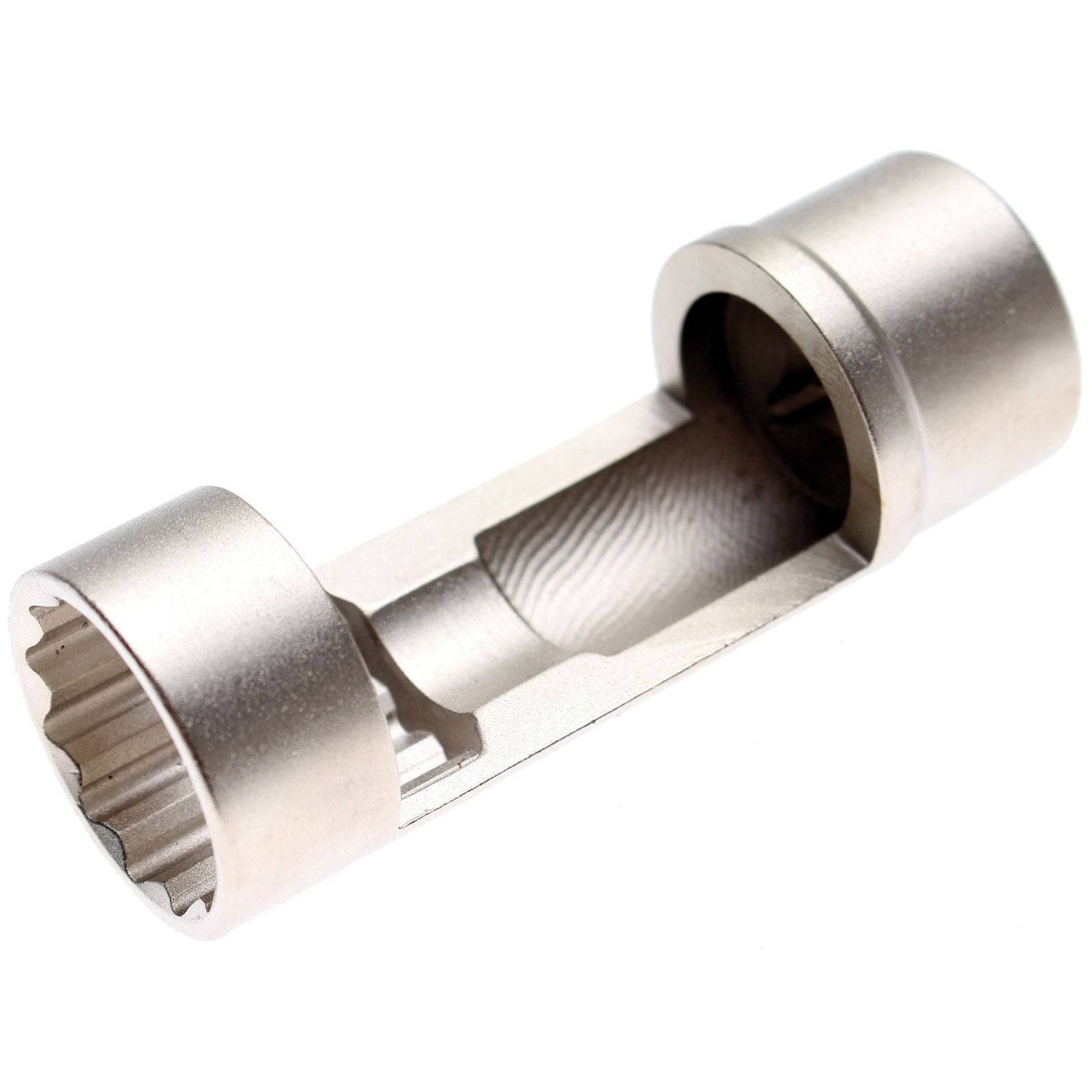 Ein Doppelsteckschlüssel mit metallischer Oberfläche, der zwei unterschiedlich große Öffnungen zum Anziehen oder Lösen von Muttern und Schrauben aufweist.