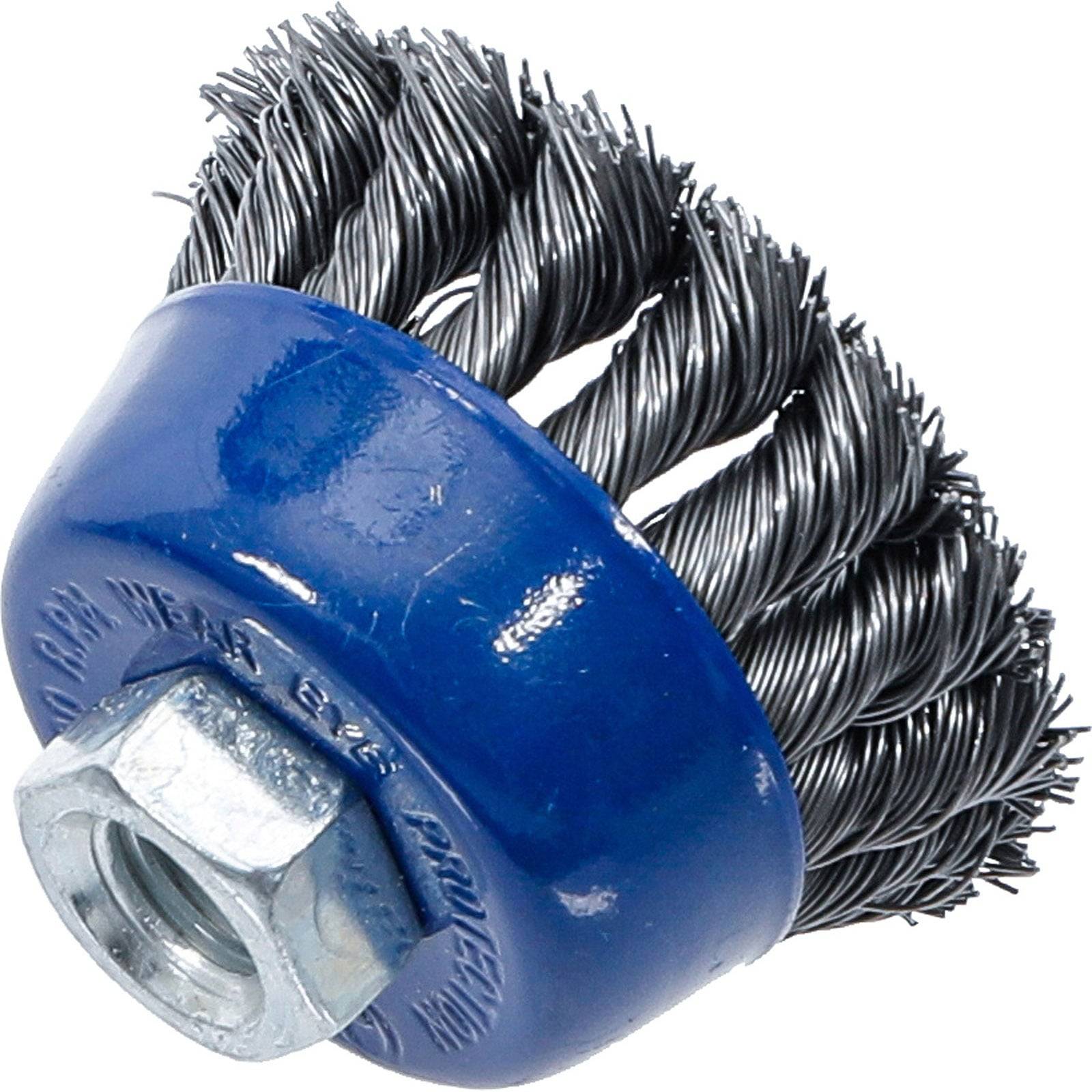 Ein Nahaufnahmefoto einer Drahtbecherbürste mit gedrehten Stahlborsten und einem blauen Metallgehäuse, die typischerweise zum Reinigen und zur Oberflächenvorbereitung verwendet wird.