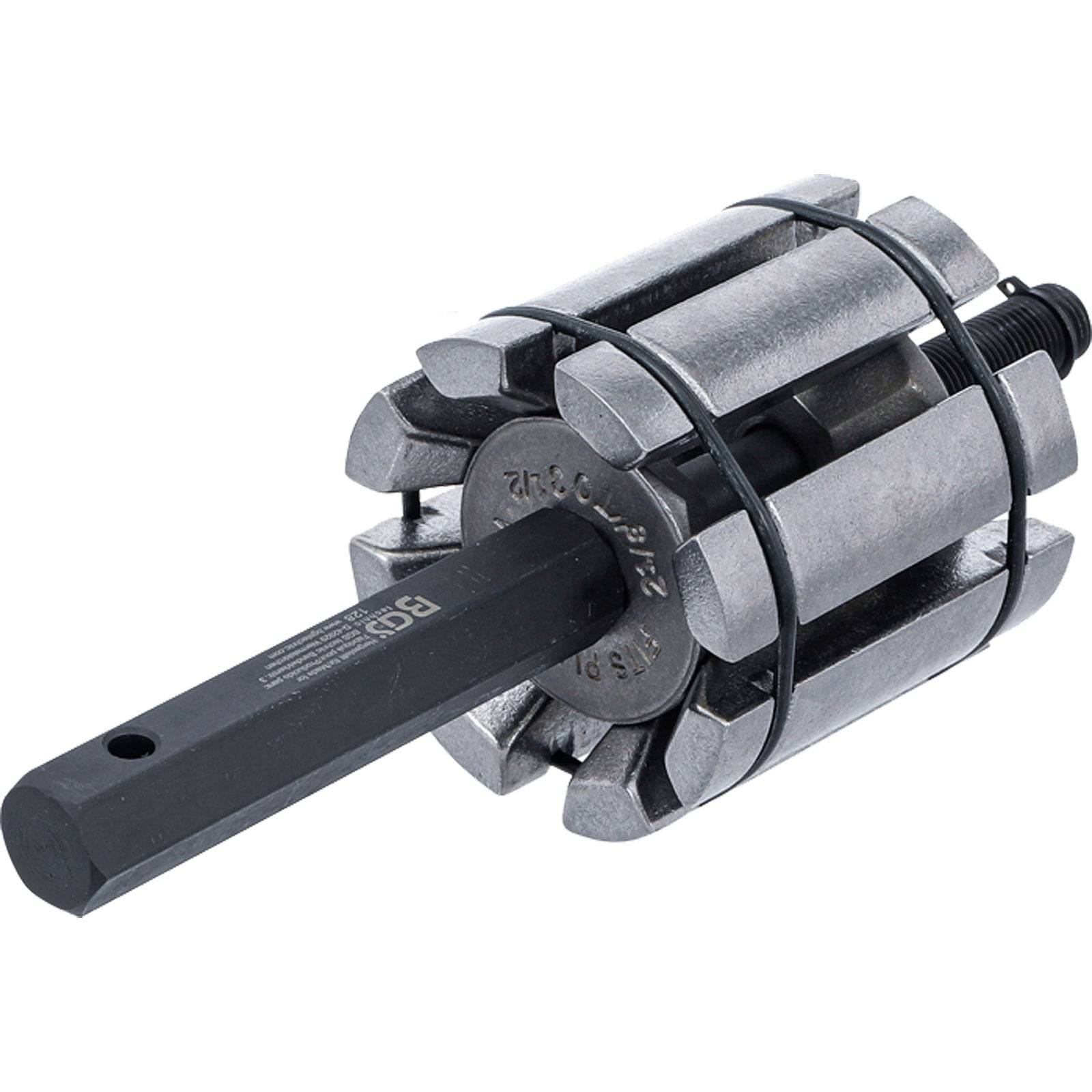 Ein zylindrischer Metalltool mit mehreren Klingen und einem sechseckigen Griff, wahrscheinlich zum Reiben oder Vergrößern von Löchern in mechanischen Teilen verwendet.