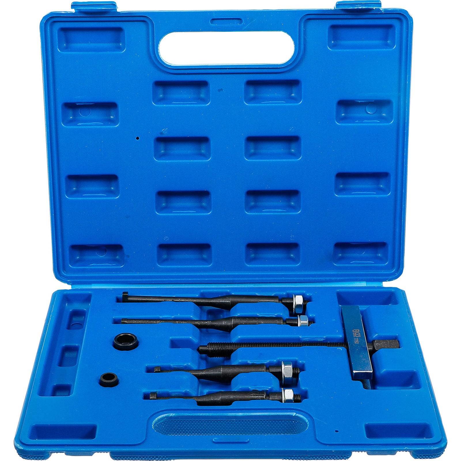 Eine blaue Plastiktragetasche mit einem ordentlich arrangierten Satz von Metallwerkzeugen und -teilen, einschließlich Stangen und Muttern, die sorgfältig im Inneren angeordnet sind.