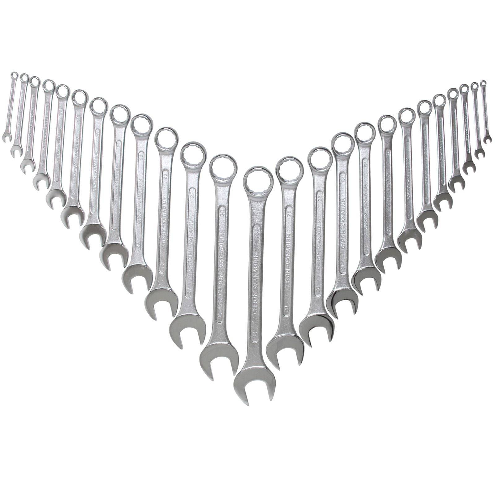 Ein Satz von 23 silbernen Schraubenschlüsseln, die in Form eines V angeordnet sind, wobei jeder Schlüssel leicht in seiner Größe variiert, vor einem weißen Hintergrund.