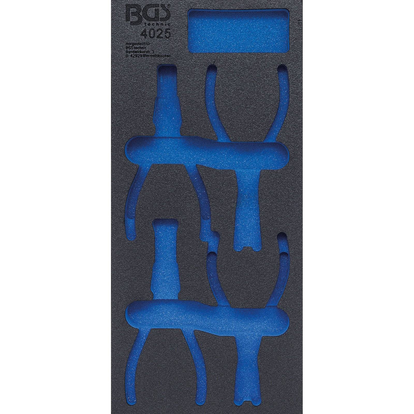Schaumstoffeinsatz mit Ausschnitten für drei Zangen; beschriftet mit 'BGS technic 4025'.