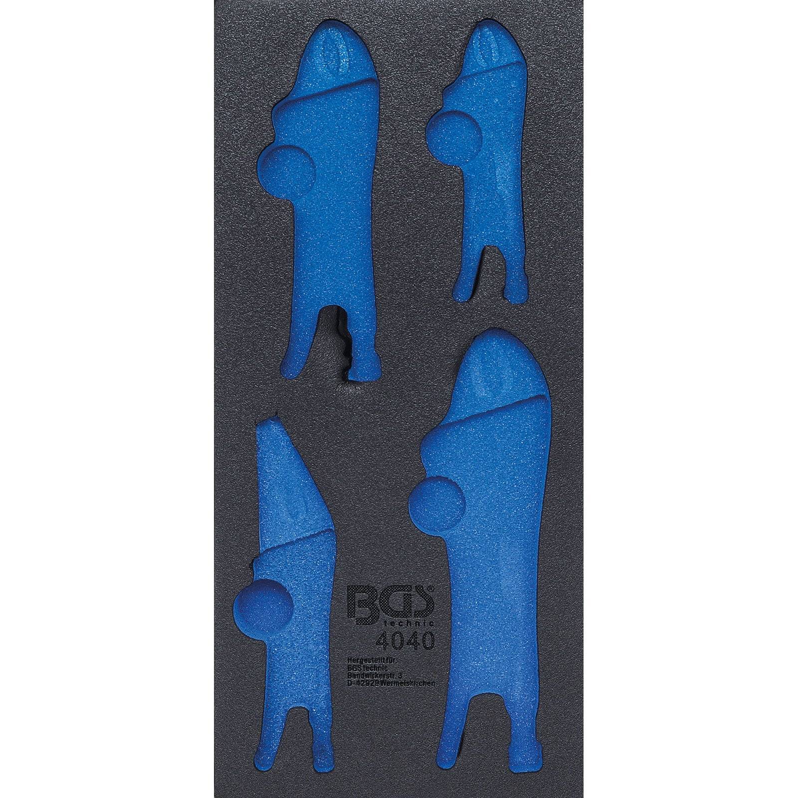 Blaue abstrakte Formen auf schwarzem Hintergrund, die stilisierte menschliche Figuren ähneln. Jede Form wirkt in Größe und Haltung einzigartig.