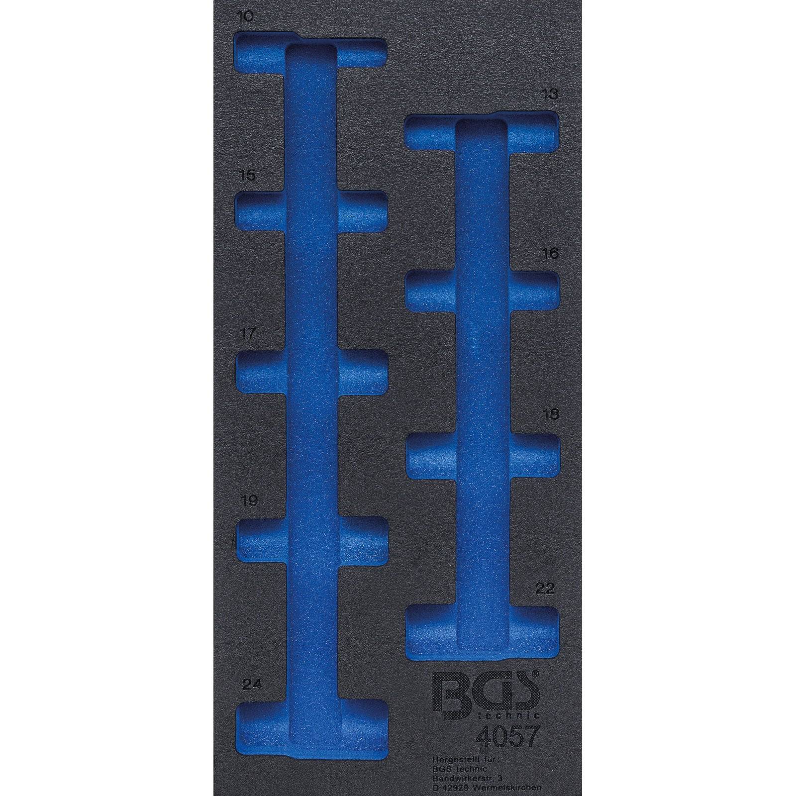 Schaumstoff-Werkzeugorganizer mit Aussparungen für verschiedene Werkzeuge, beschriftet mit metrischen Größen von 10 bis 24. Zwei Reihen ermöglichen die Aufnahme unterschiedlicher Werkzeuggrößen.