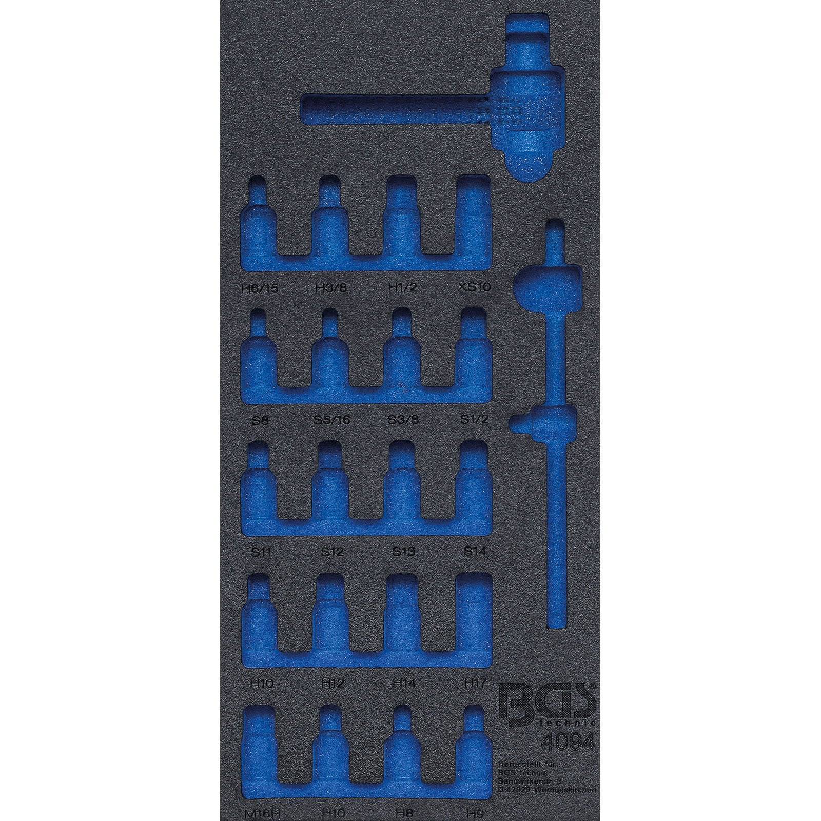 „Satz verschiedener blauer Sechskant-Steckschlüssel, in einem Schaumstoffkoffer angeordnet.