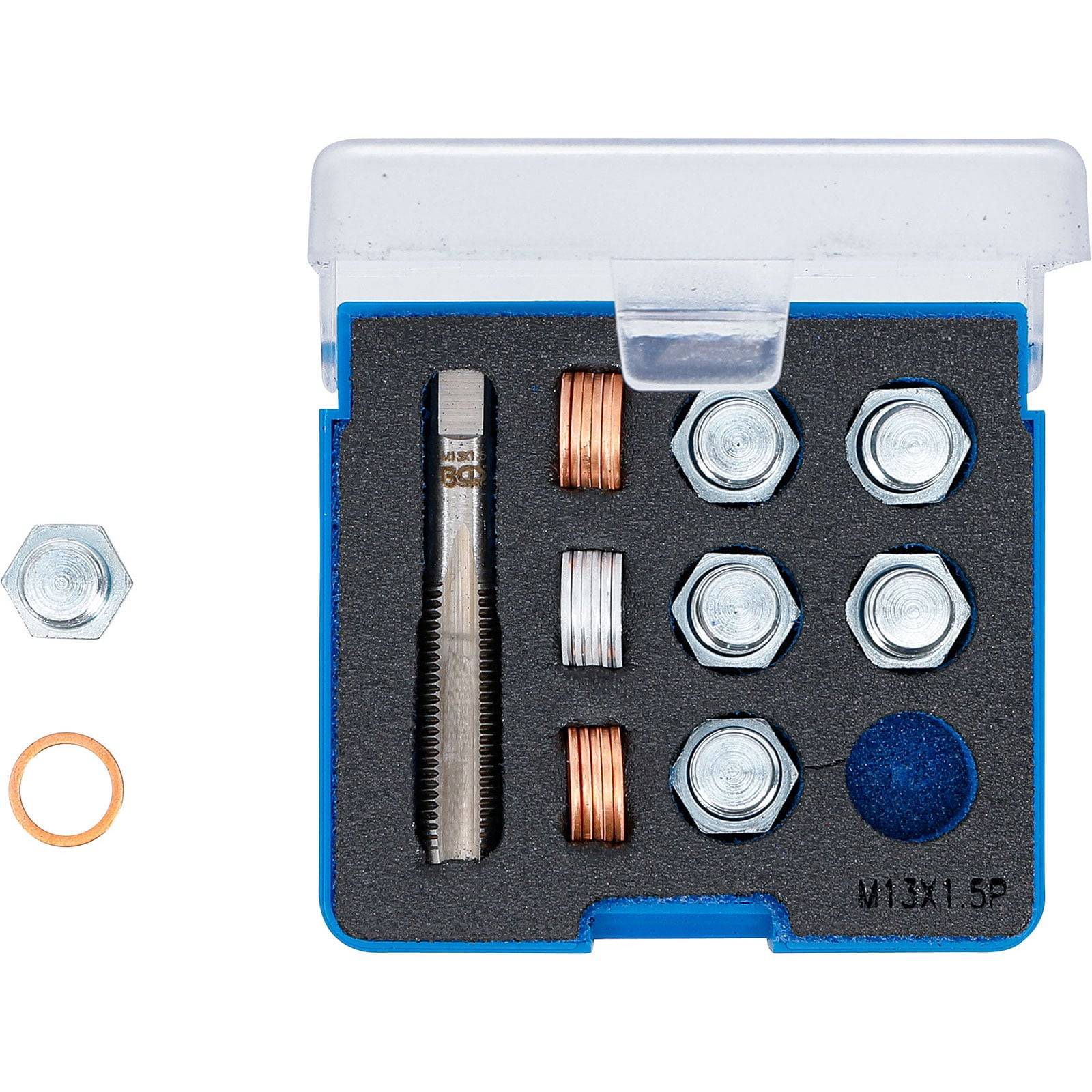 Gewindebohrer- und Mutternset mit einem Gewindebohrer und sechs Muttern in einem Schaumstoffkoffer. Enthält Kupferringe. Deckel des Koffers ist geöffnet und zeigt die sorgfältig angeordneten Inhalte.