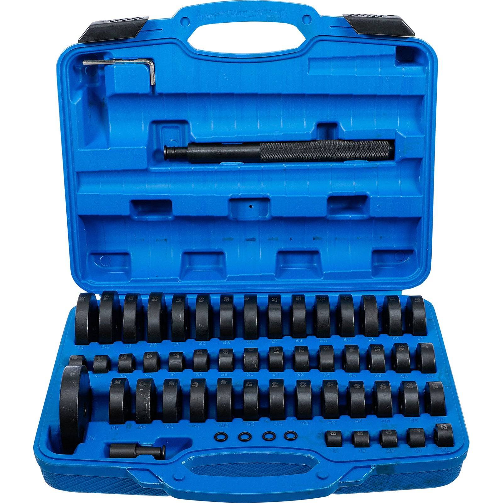 Eine blaue Plastikbox, die einen umfassenden Satz schwarzer Stahlabdichtungsstanzen enthält, die ordentlich in Reihen angeordnet sind und zum präzisen Schneiden verwendet werden.