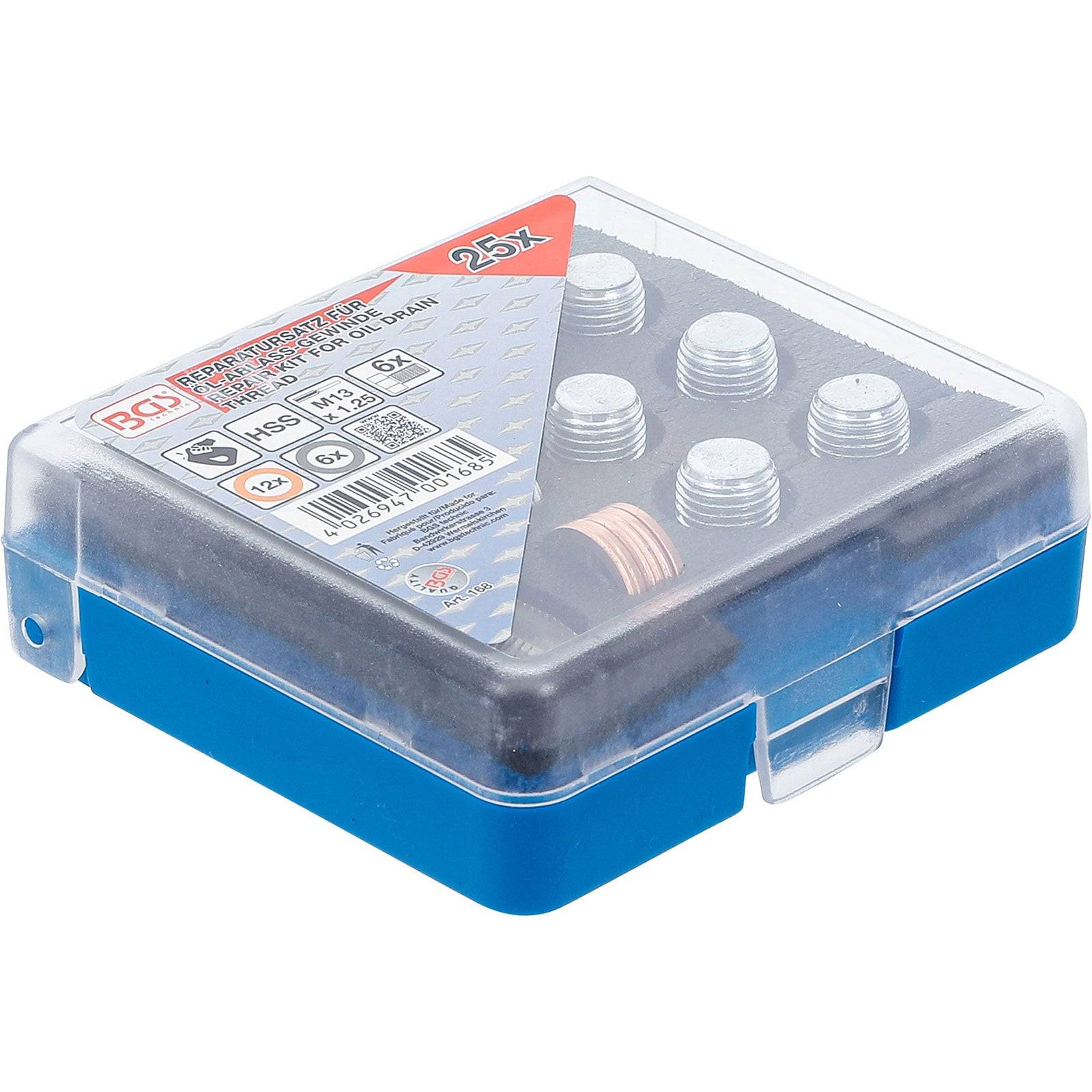 Eine kleine transparente Box, die sechs Zündkerzen aus Metall und eine Kupferdrahtspule enthält, mit einer Etikette, die sie als Fahrzeug-Zubehörset ausweist.