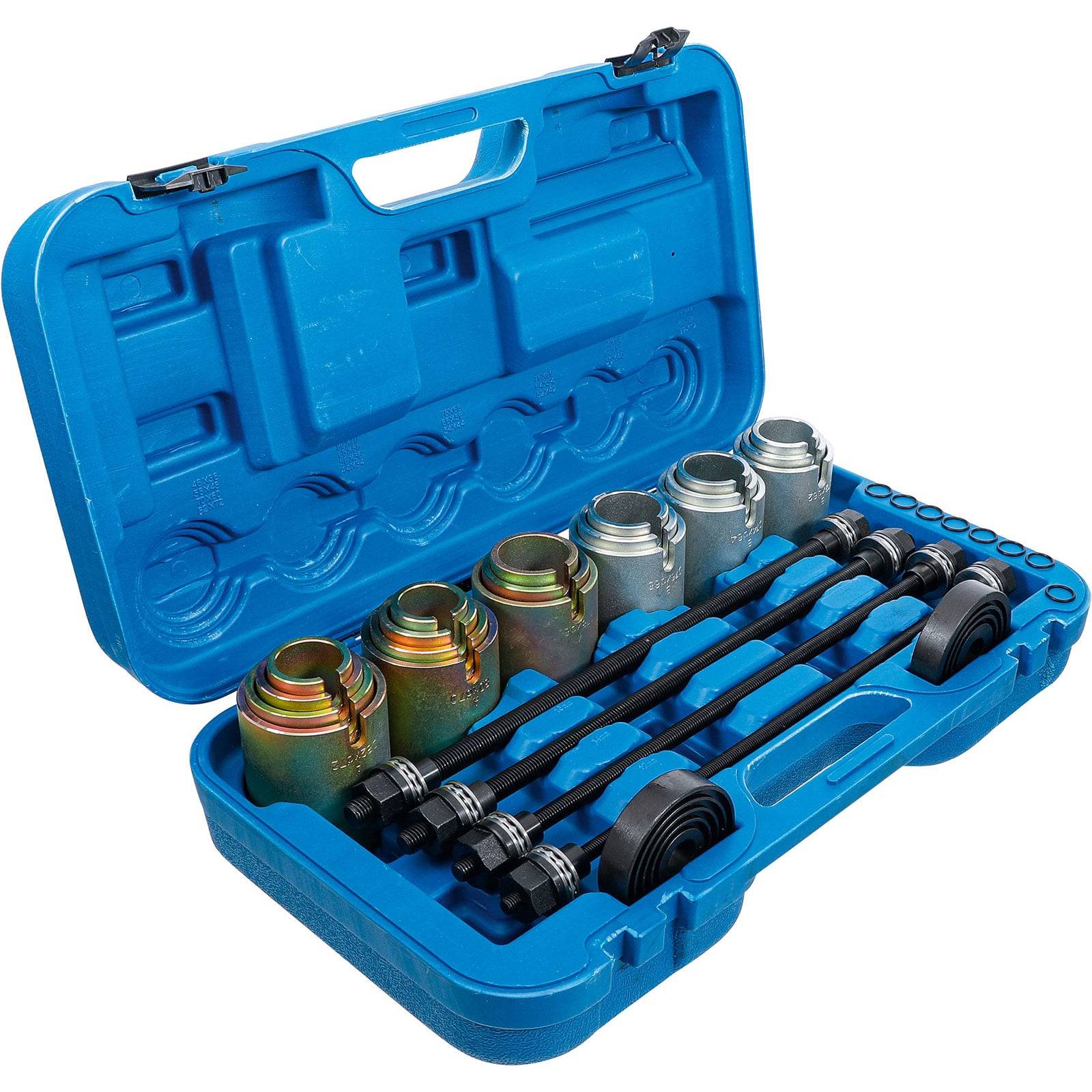 Ein blauer Koffer, der einen Steckschlüsselsatz mit verschiedenen Metallarmaturen und langen schwarzen Werkzeugen enthält, sorgfältig und ordentlich angeordnet, üblicherweise für Arbeiten an Kraftfahrzeugen verwendet.