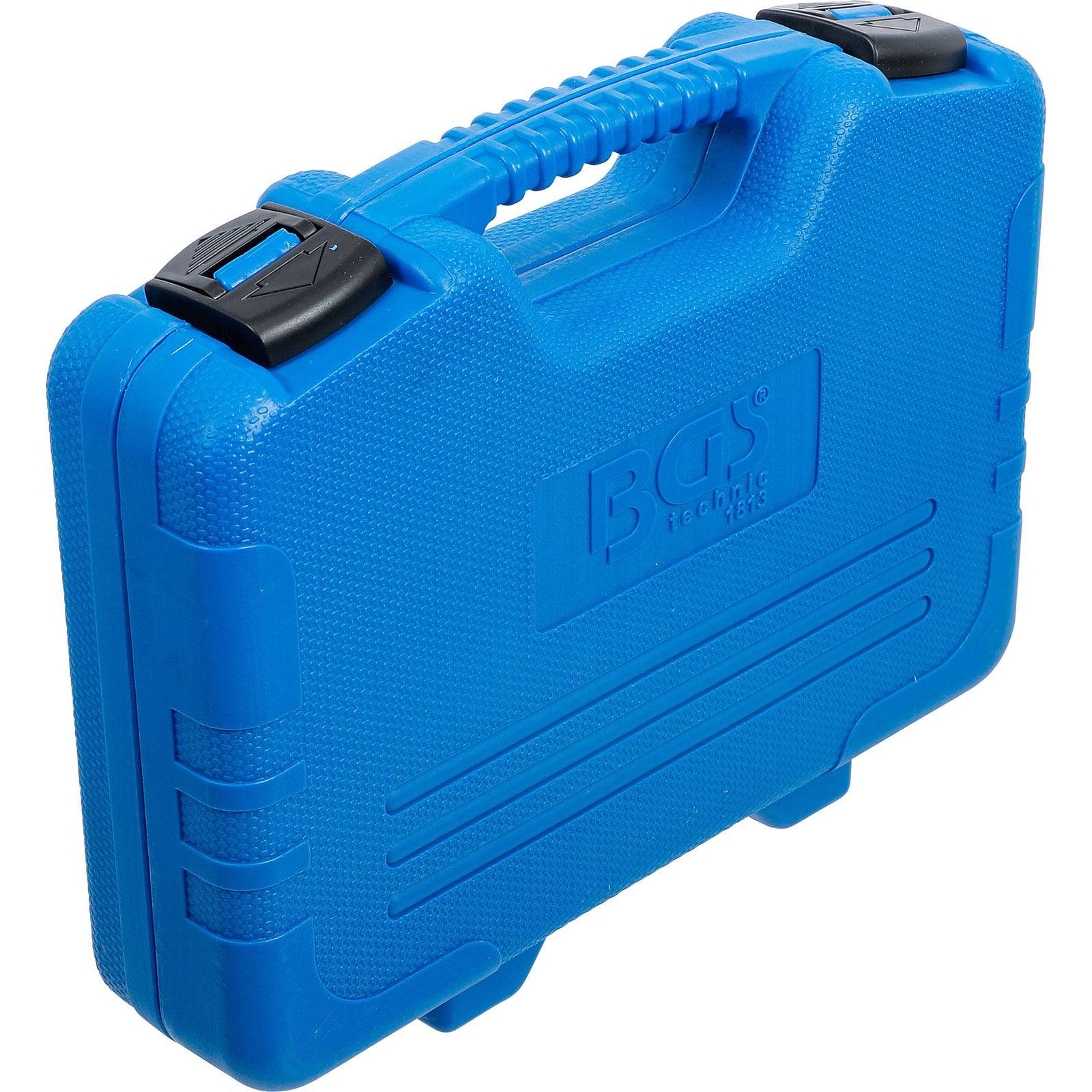 Eine blaue Kunststoff-Werkzeugbox mit Griff und schwarzen Verschlüssen, geprägt mit 'BGS'.