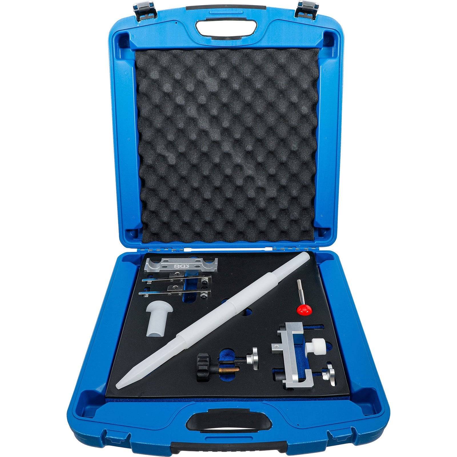 Eine blaue Plastikbox mit verschiedenen Autobeulen-Reparaturwerkzeugen, darunter eine Klebepistole, Zuglasche, einen Gleithammer und weitere Zubehörteile.