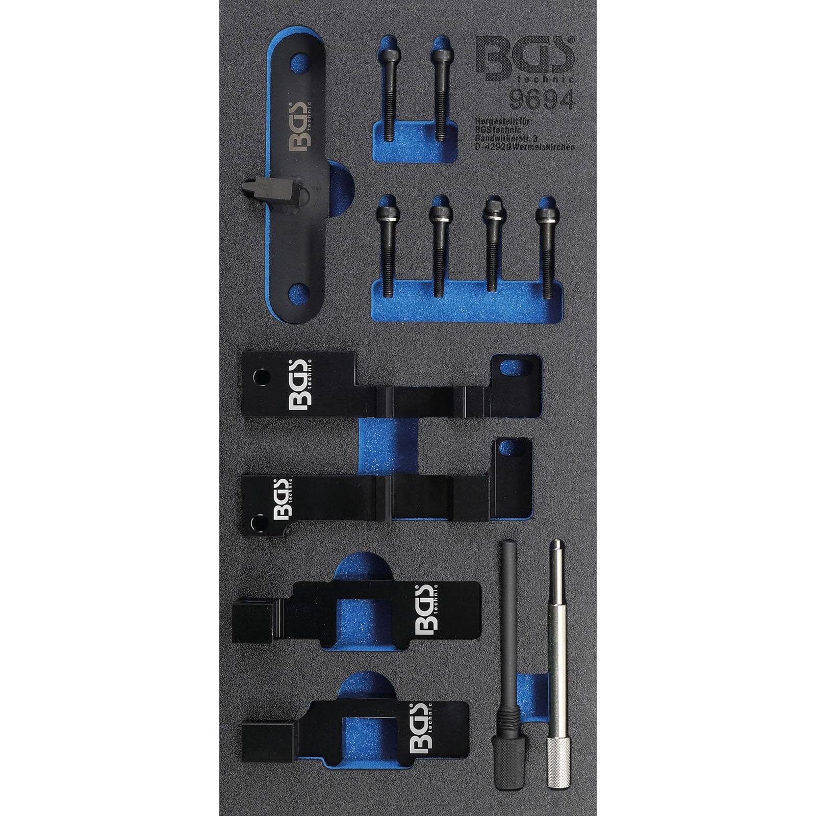 BGS 9694 Zahnkettenspannungs-Werkzeugsatz mit verschiedenen Metallwerkzeugen in einer Schaumstoffeinlage, entwickelt für das Spannen von Zahnketten in Automotoren.