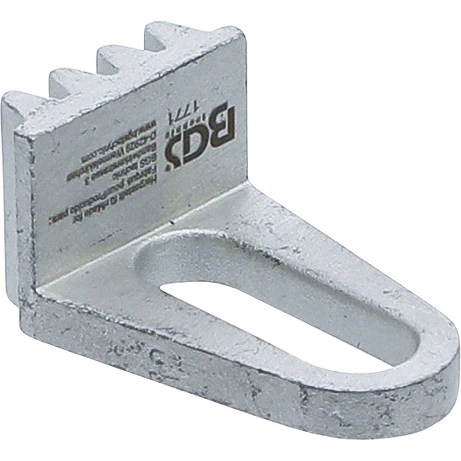 Ein Metallwerkzeug mit gezackter Kante und einer ovalen Öffnung, konzipiert für Greif- oder Schabaufgaben.