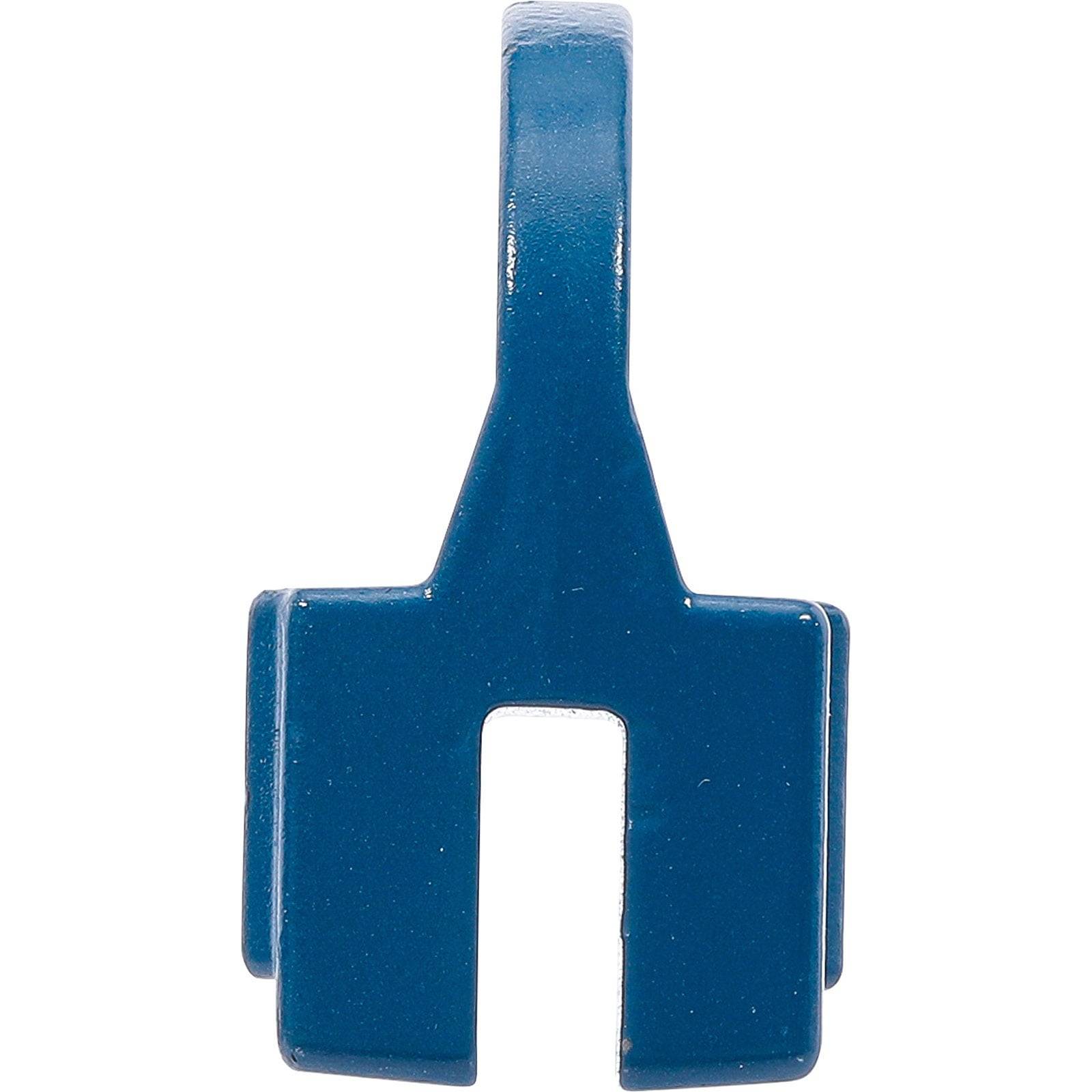 Eine blaue hakenbogenförmige Metallhalterung, die zum Aufhängen oder Befestigen von Gegenständen entwickelt wurde.