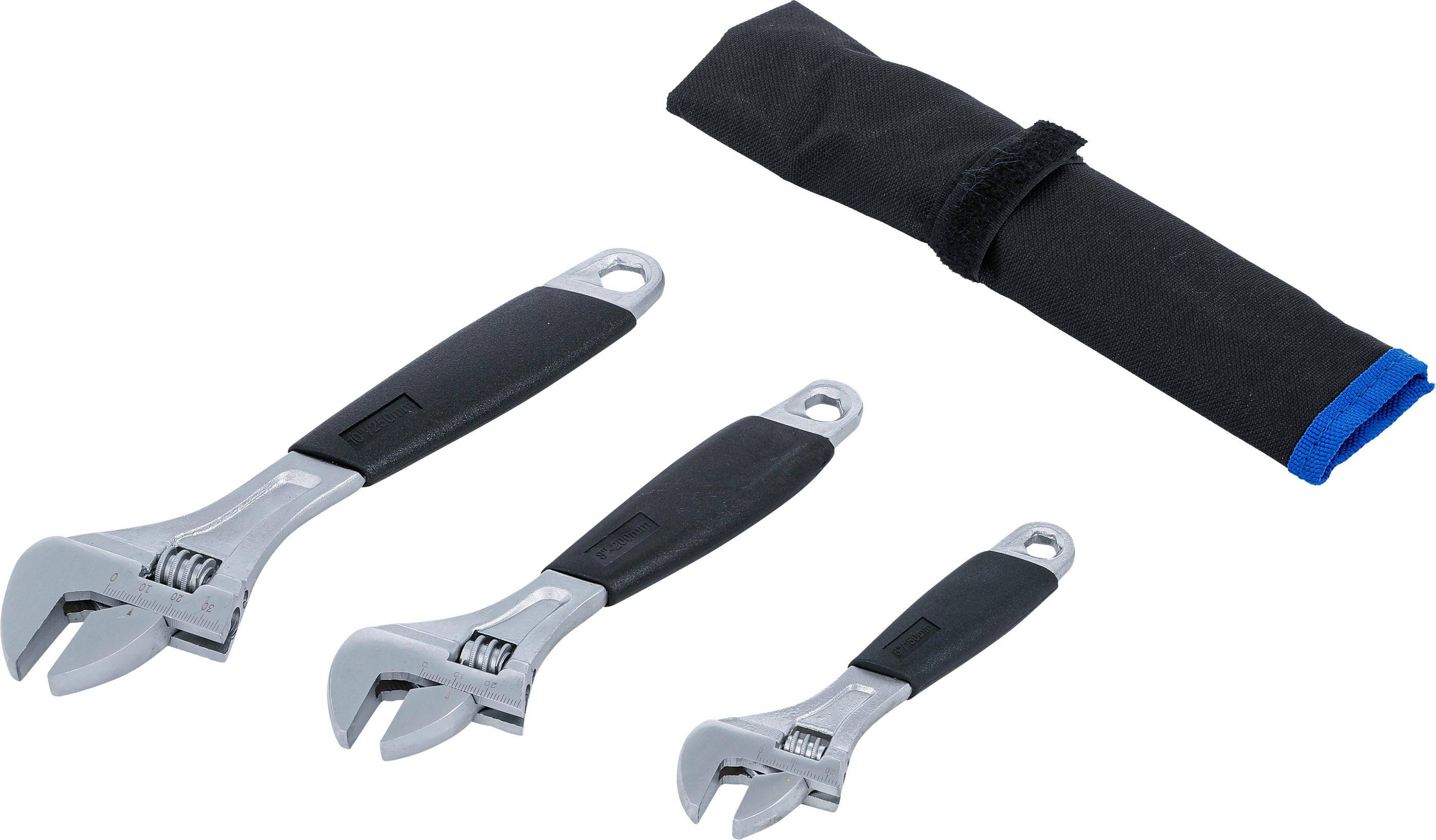 Drei verstellbare Schraubenschlüssel verschiedener Größen mit schwarzen Griffen, die in einer Reihe angeordnet sind, zusammen mit einer schwarzen Stofftasche mit einem Klettverschluss.