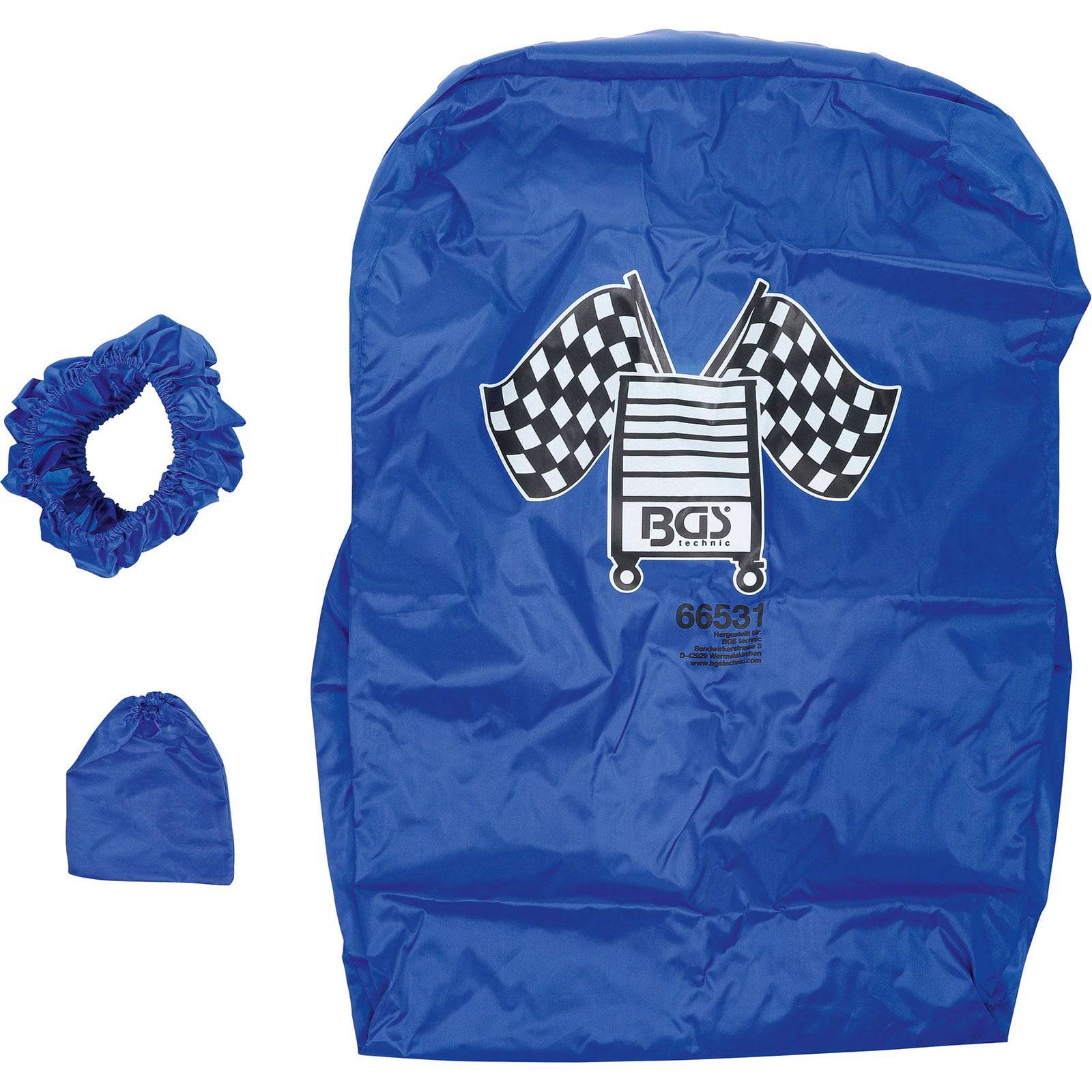 Eine blaue Ausrüstungsabdeckung mit Rennflaggen-Design, beschriftet mit 'BCS 66531', zusammen mit kleineren passenden Zubehörteilen, wahrscheinlich zum Schutz.