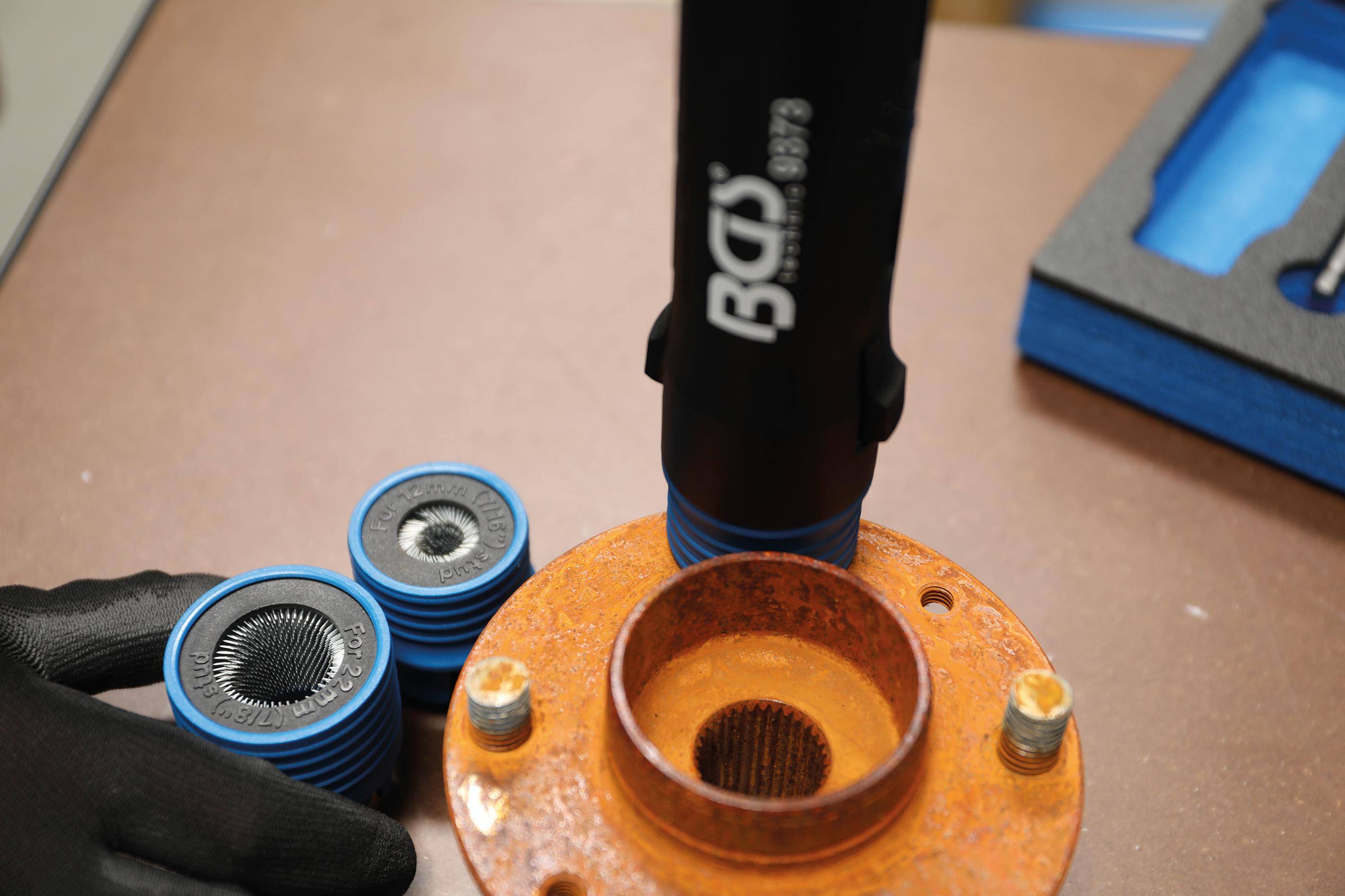 BGS technic Werkstattwageneinlage 1/6: Reinigungsbürsten-Satz für