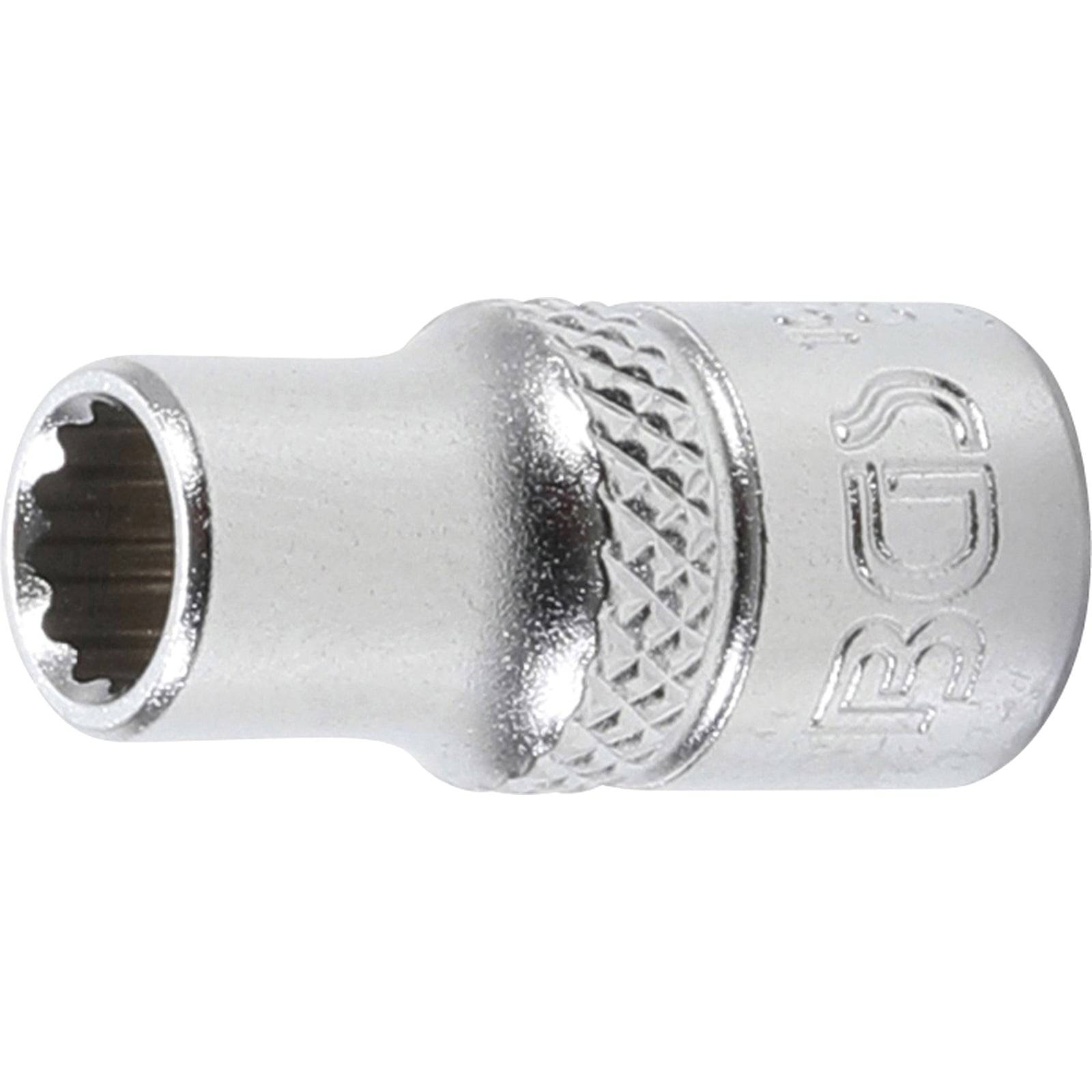 Ein verchromter Steckschlüssel mit geripptem Griff und den Initialen 'BG', die seitlich eingraviert sind, konzipiert zum Anziehen oder Lösen von Schrauben.