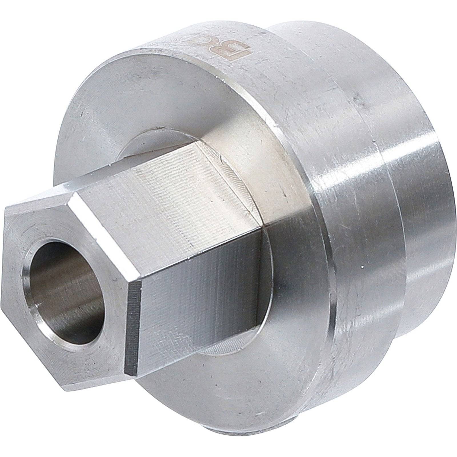 Eine metallische Sechskantloch-Schraube mit glänzender, zylindrischer Form und Nuten auf der Oberseite, entworfen für sichere Montage in mechanischen Baugruppen.