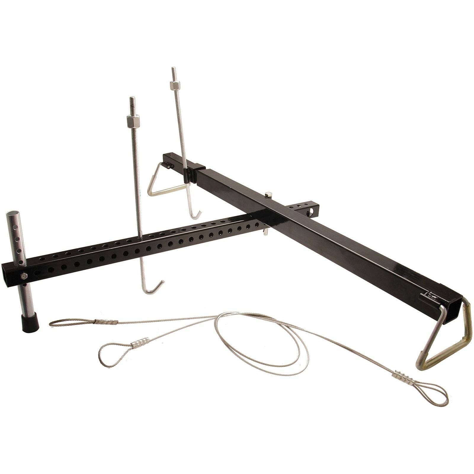 Metall-Deckenunterstützungs-Set mit verstellbarer schwarzer Querstrebe, Haken und Stahlseilen zur Stabilisierung und Aufhängung großer Strukturen.