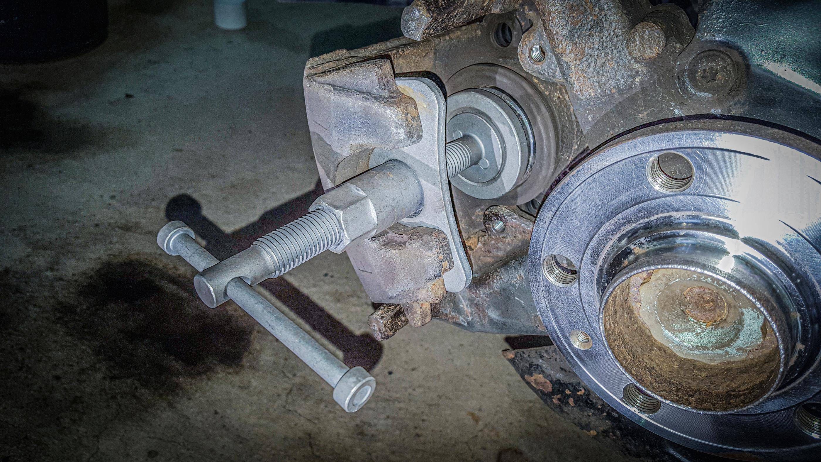 BGS technic Werkstattwageneinlage 2/3: Bremskolben-Rückstell-Satz |