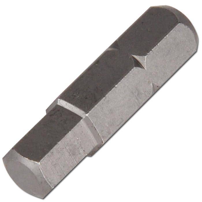 Metallischer Sechskant-Bit-Aufsatz auf weißem Hintergrund, diagonal angezeigt.