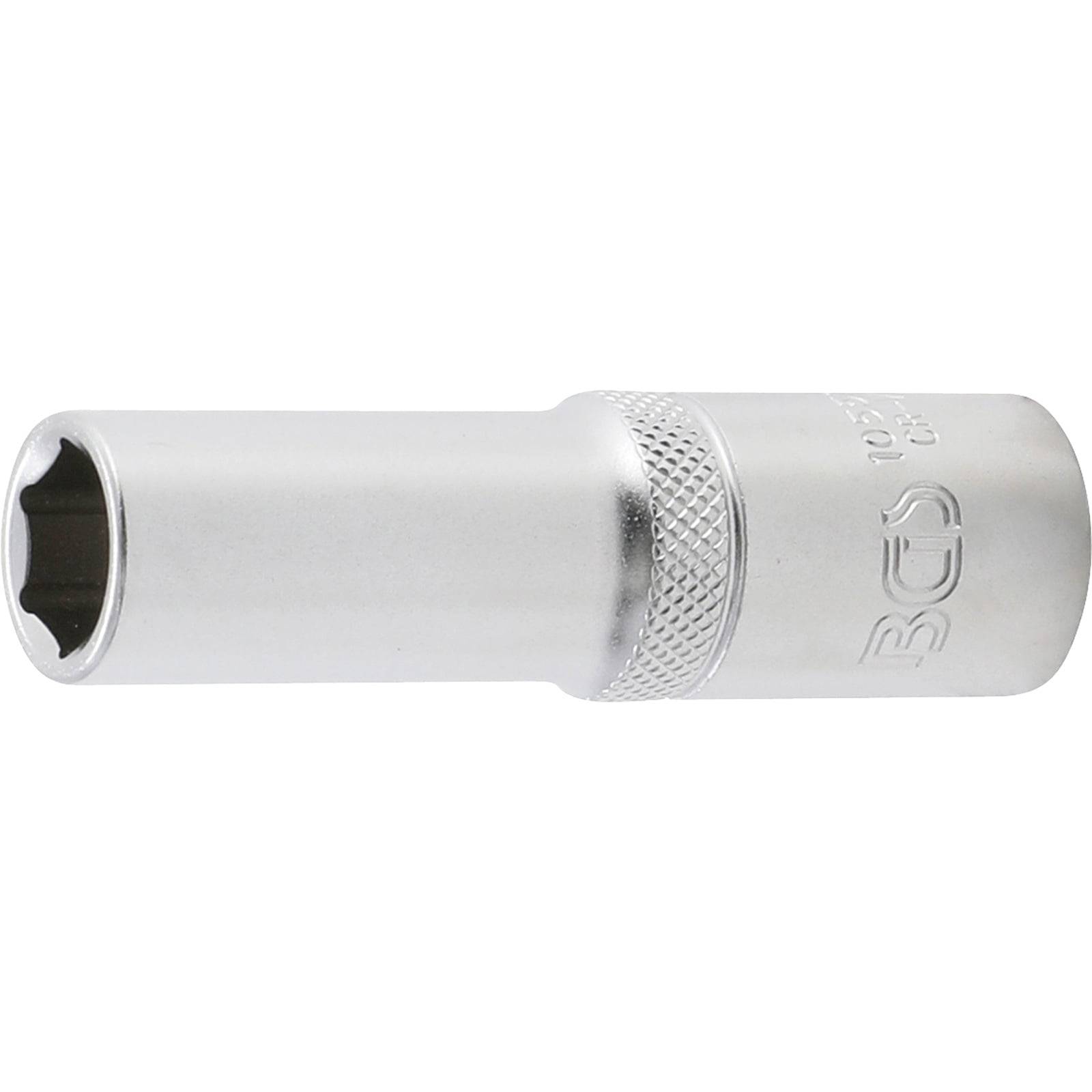 Ein metallischer Steckschlüssel-Adapter, silberfarben, mit sechseckiger Öffnung, zum Anziehen oder Lösen von Schrauben oder Muttern.