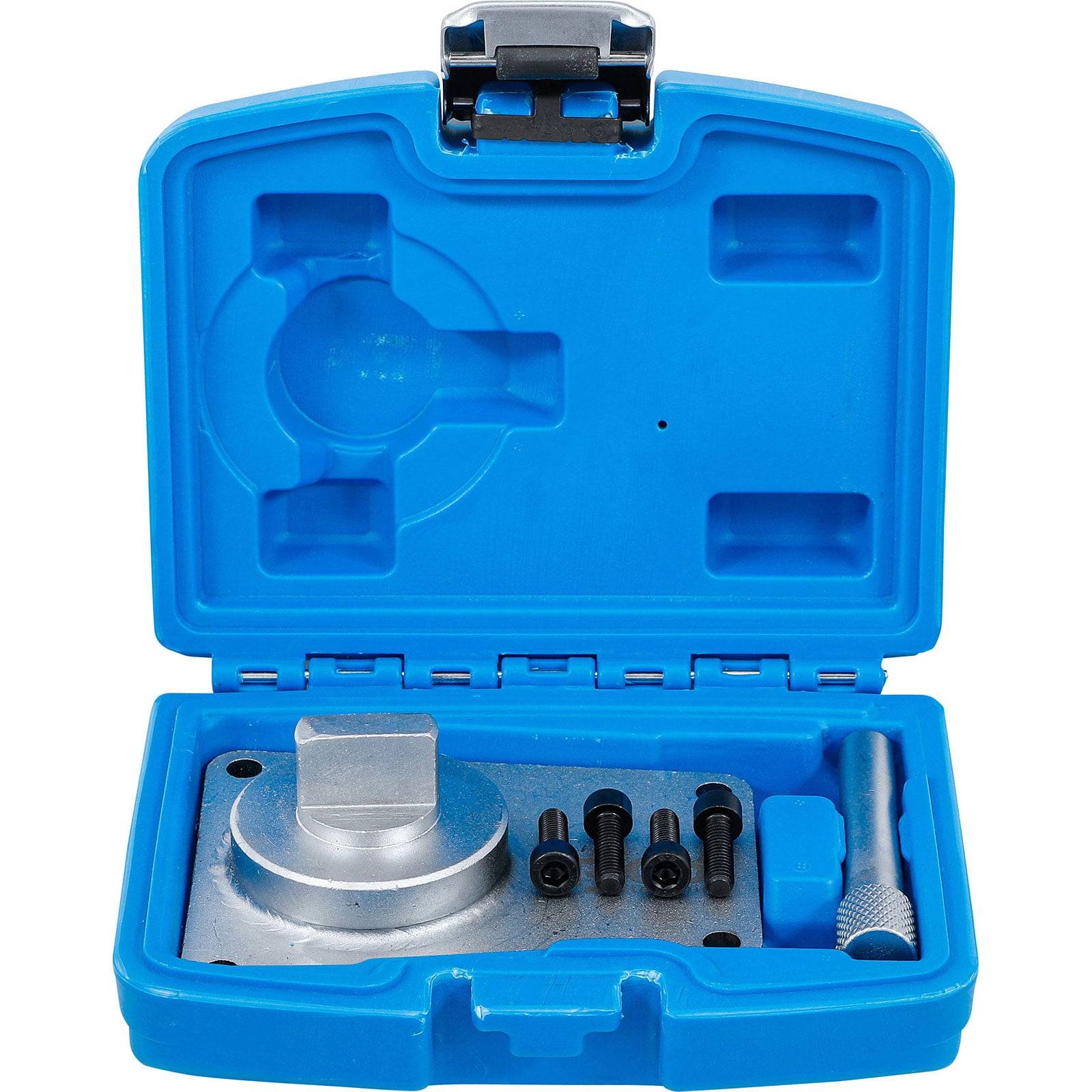 Ein blauer Transportkoffer, der einen Metallwerkzeugsatz enthält, einschließlich eines silbernen Werkzeugs, verschiedener kleiner schwarzer Komponenten und einer silbernen Stange, alle sicher verstaut.