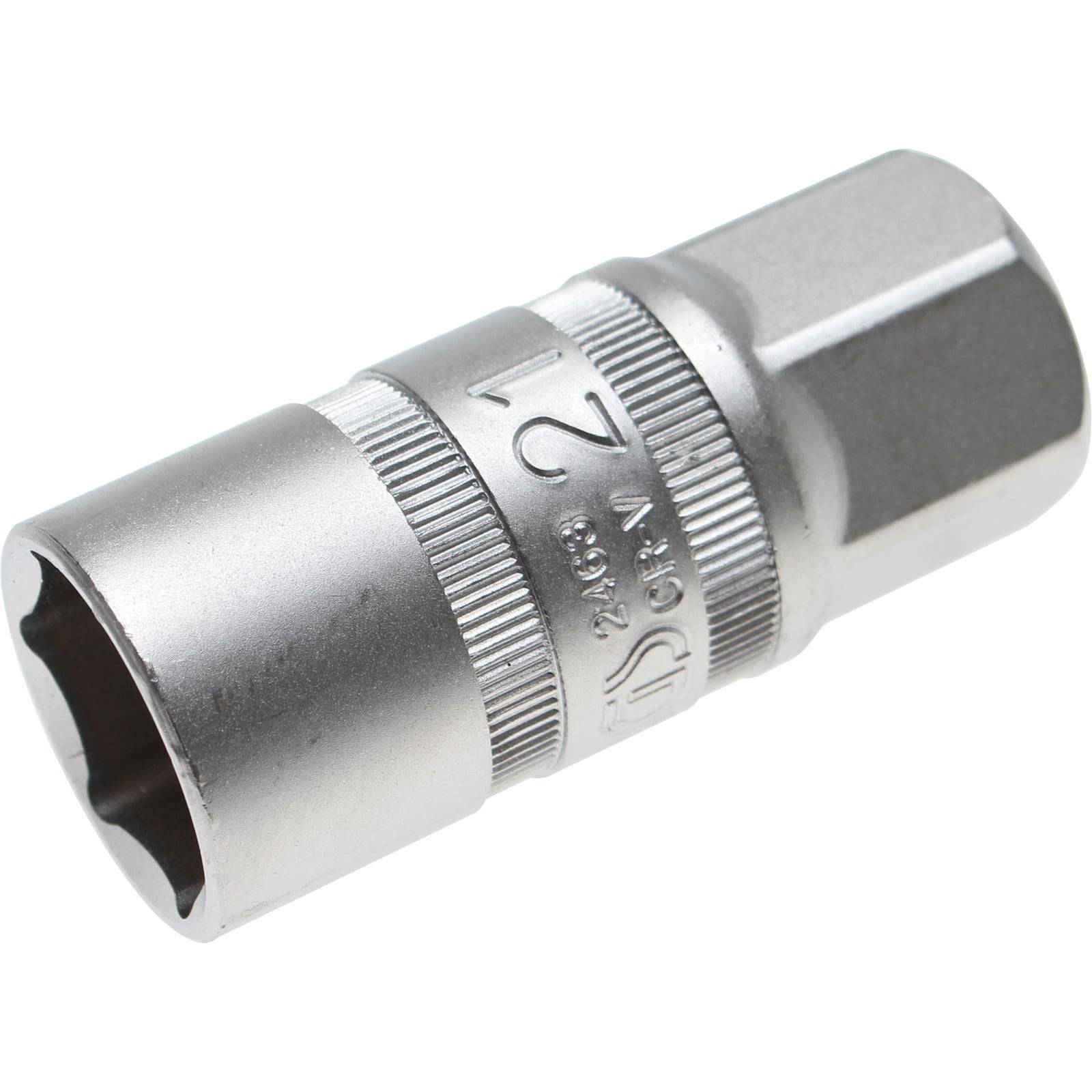 Eine silberfarbene 21-mm-Sechskant-Steckdose mit glänzender metallischer Oberfläche, die zum Anziehen oder Lösen von Muttern und Schraubenbolzen verwendet wird und ihre Größenmarkierung zeigt.