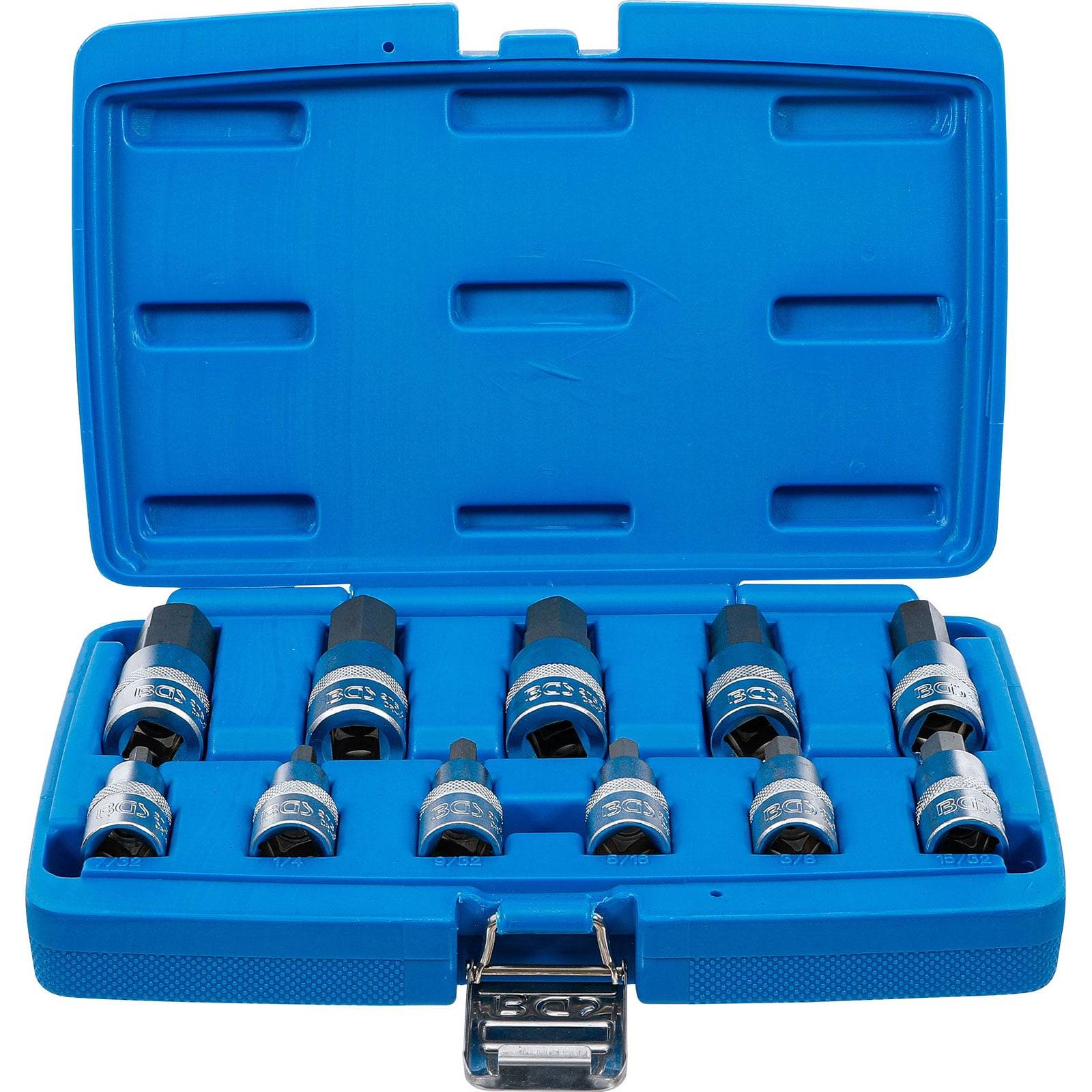 Eine blaue Plastikbox wurde geöffnet und zeigte zehn verchromte Steckschlüssel, die in zwei Reihen angeordnet waren, mit verschiedenen Größen, und für mechanische Anwendungen konzipiert waren.