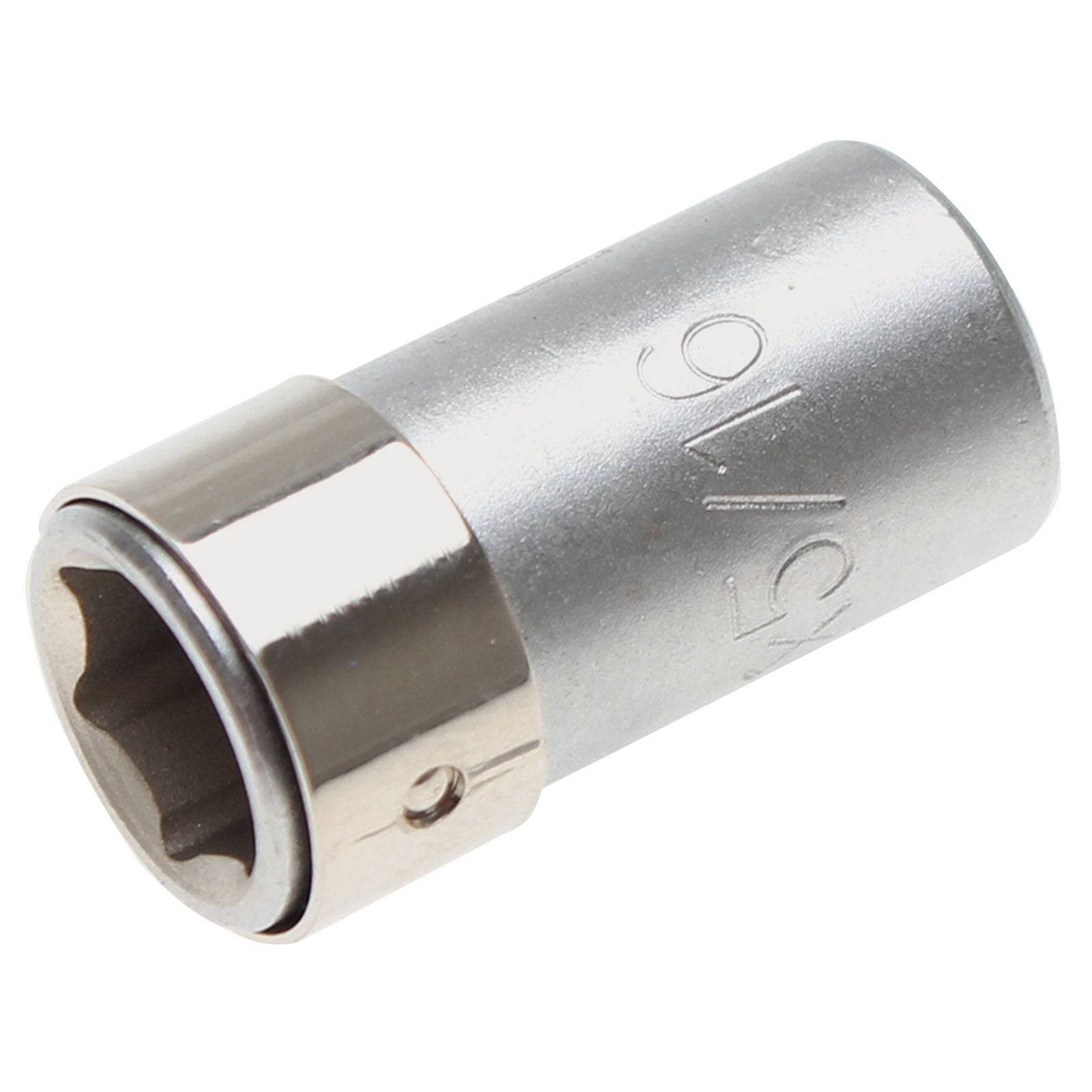 Ein Metallsteckschlüsseleinsatz mit der Beschriftung „5/16