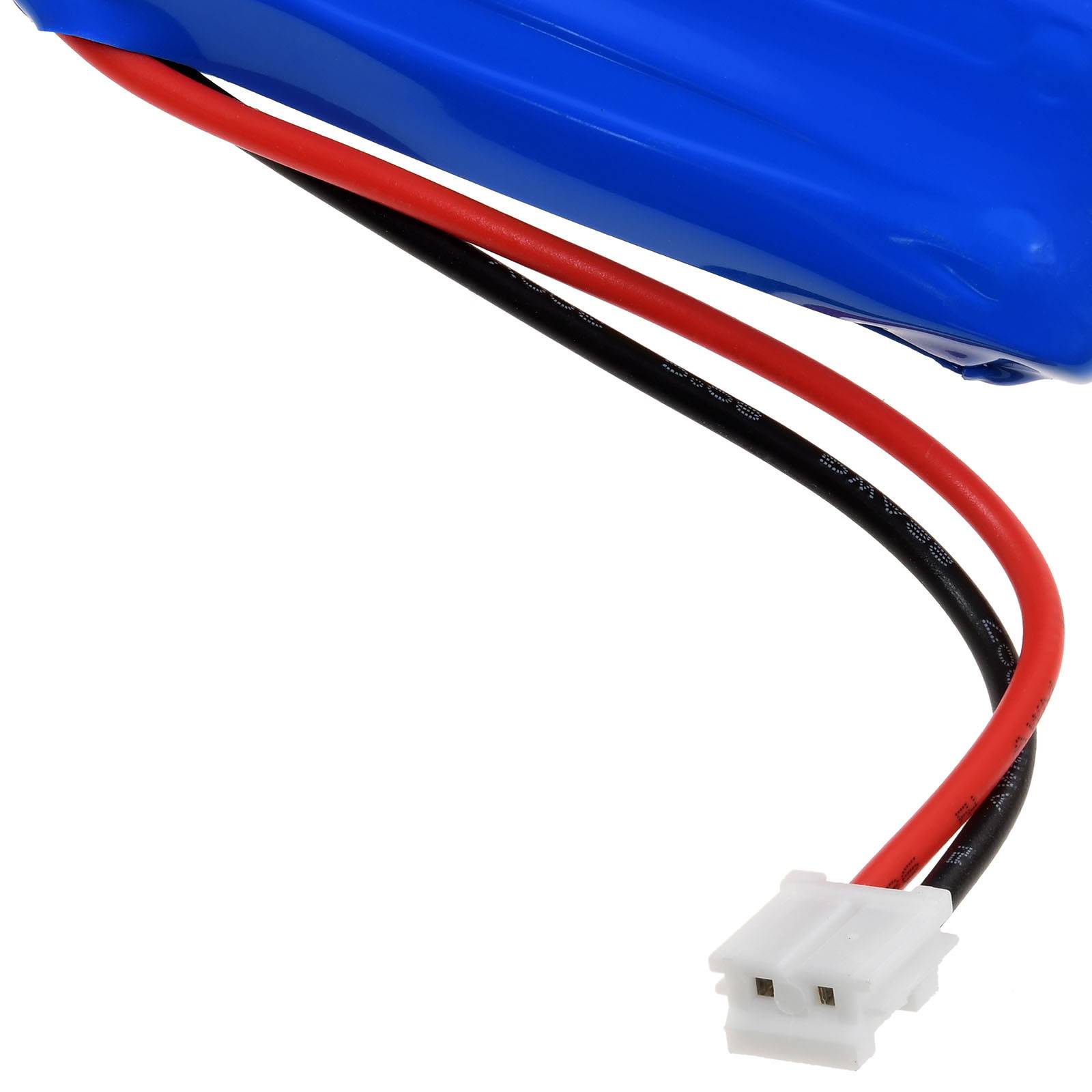 Dreidraht-Batterieverbinder mit roten, schwarzen und weißen Drähten, die an einem blauen Gehäuse angebracht sind.