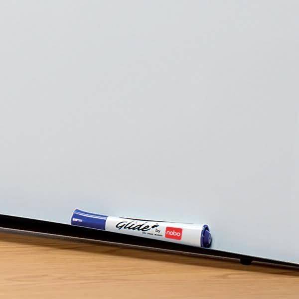 Ein Whiteboard-Marker mit der Bezeichnung „Glide by nobo