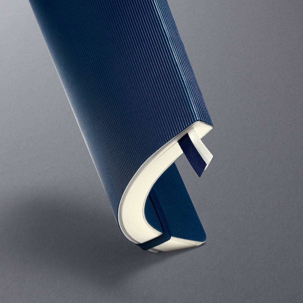 SIGEL Notizbuch Conceptum, Softcover, ca. A4, liniert, blau, 194 S.