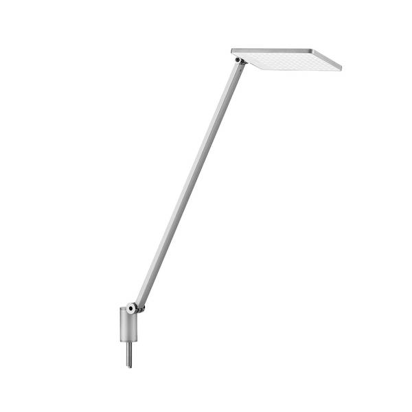 Eine minimalistische, silberne Schreibtischlampe mit einem verstellbaren Arm und einem flachen, rechteckigen Lichtpanel, das im rechten Winkel positioniert ist.