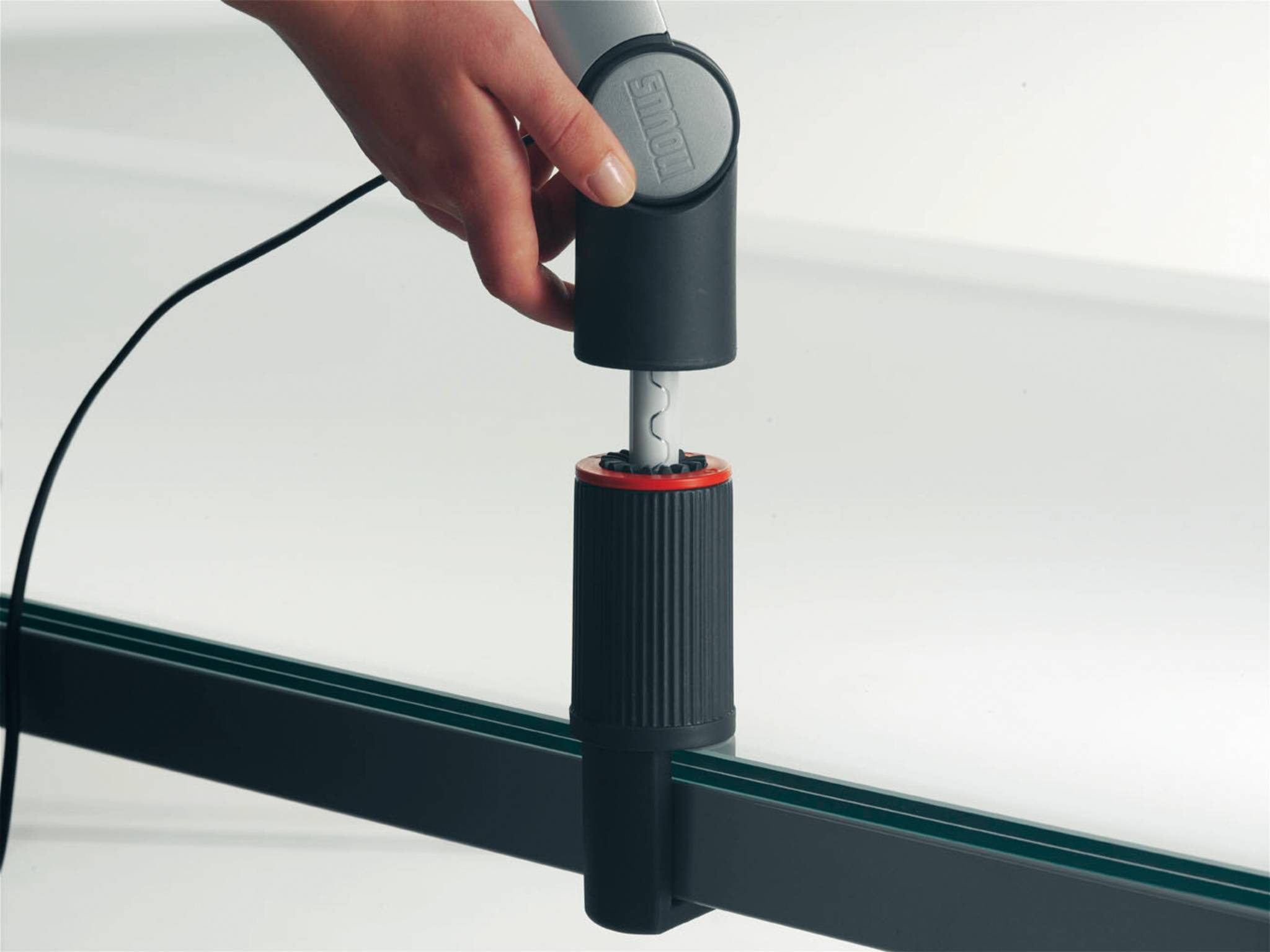 Befestigungsmittel für Schwenkarm NOVUS Universalzwinge 1 lichtgrau 18-74mm