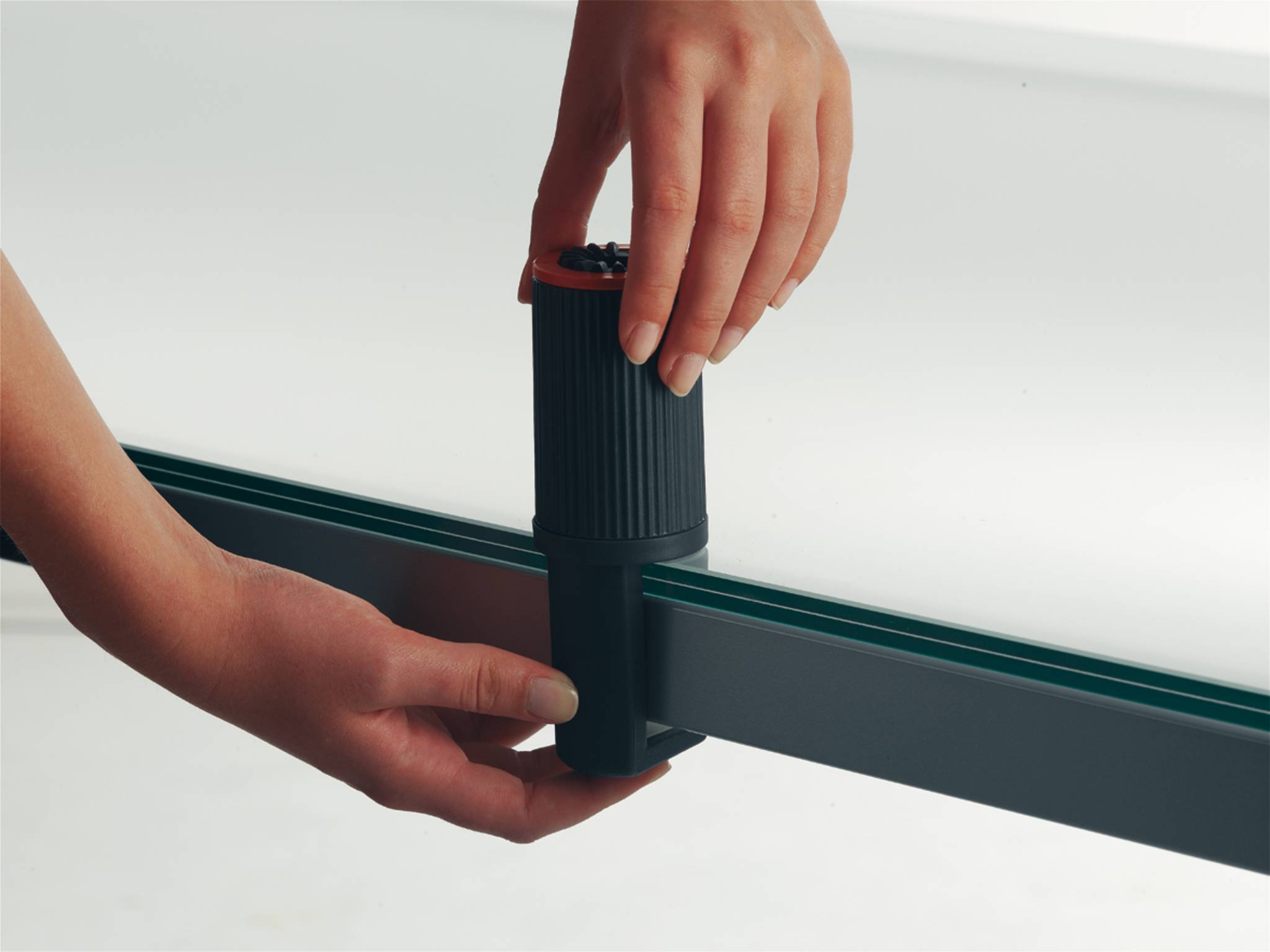 Befestigungsmittel für Schwenkarm NOVUS Universalzwinge 1 lichtgrau 8-64 mm