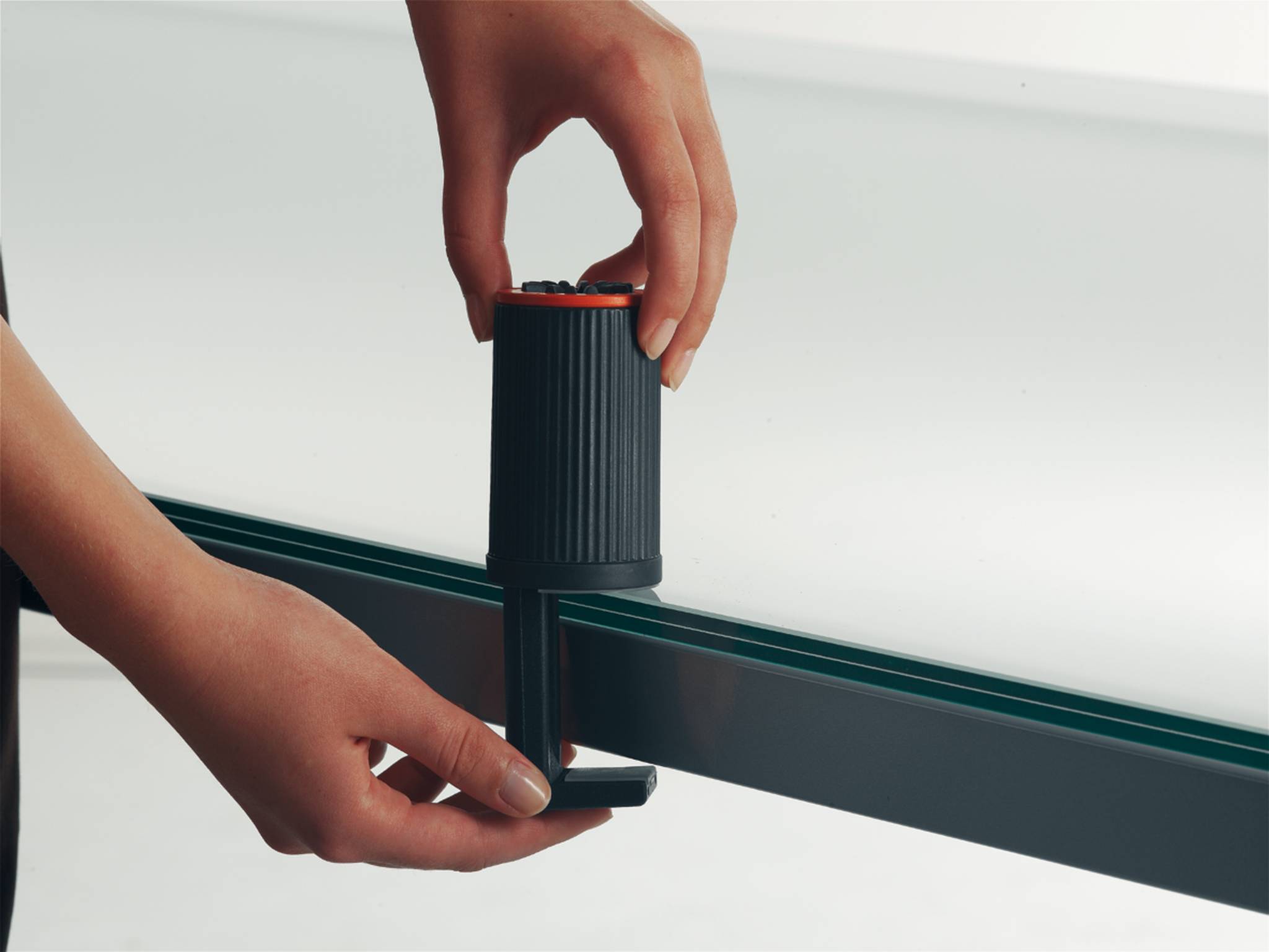 Befestigungsmittel für Schwenkarm NOVUS Universalzwinge 1 lichtgrau 8-64 mm