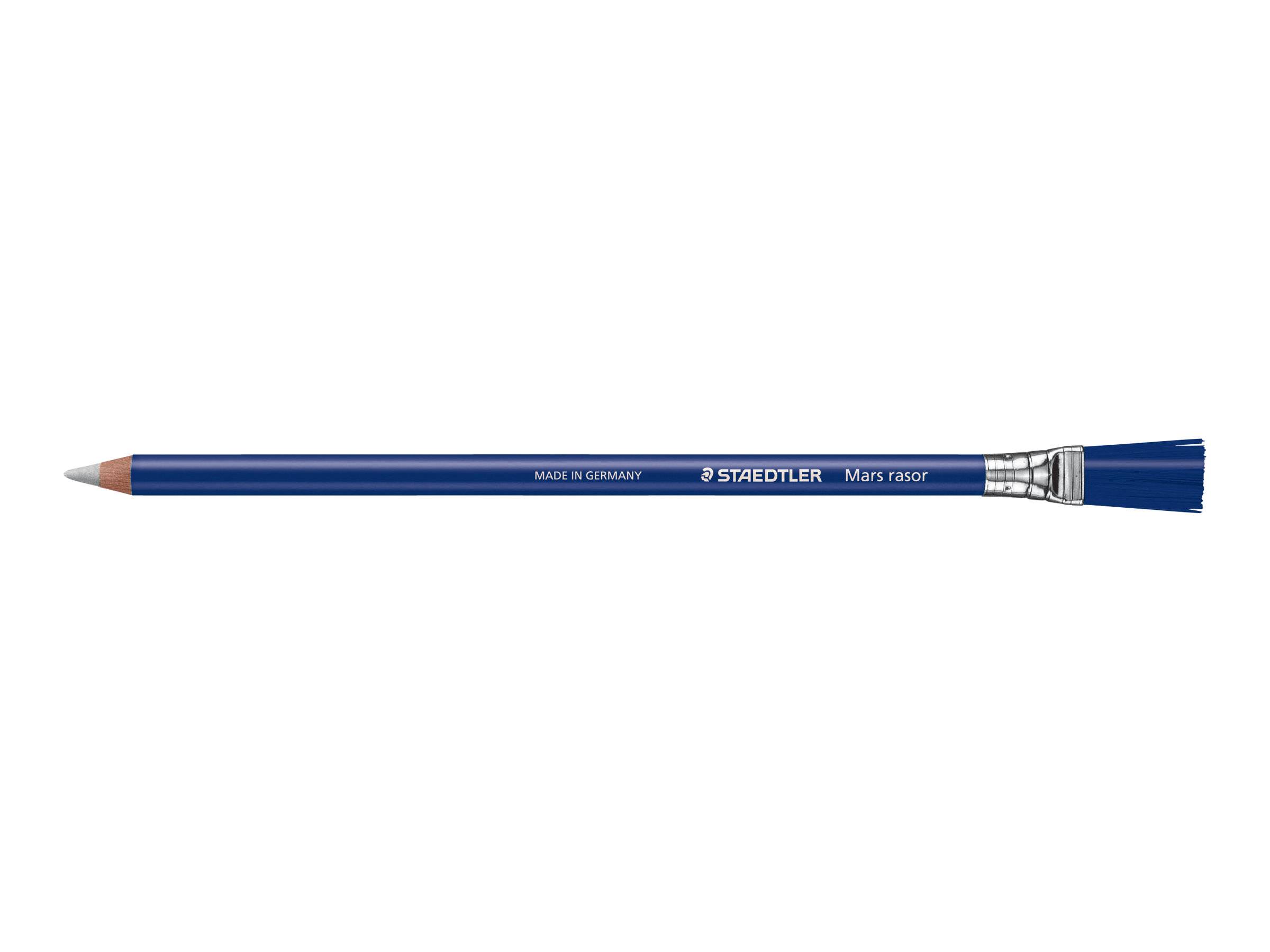 Blauer Staedtler Mars Lumograph Bleistift horizontal auf weißem Hintergrund abgebildet, mit angespitzter Spitze und blauem Radiergummi am Ende.