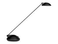 Schwarze verstellbare Schreibtischlampe mit langem gewinkltem Arm und ovalem Sockel auf weißem Hintergrund.