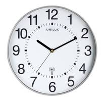 Analoge Wanduhr zeigt etwa 10:10, mit fetten schwarzen Ziffern und weißem Zifferblatt mit der Aufschrift „UNILUX