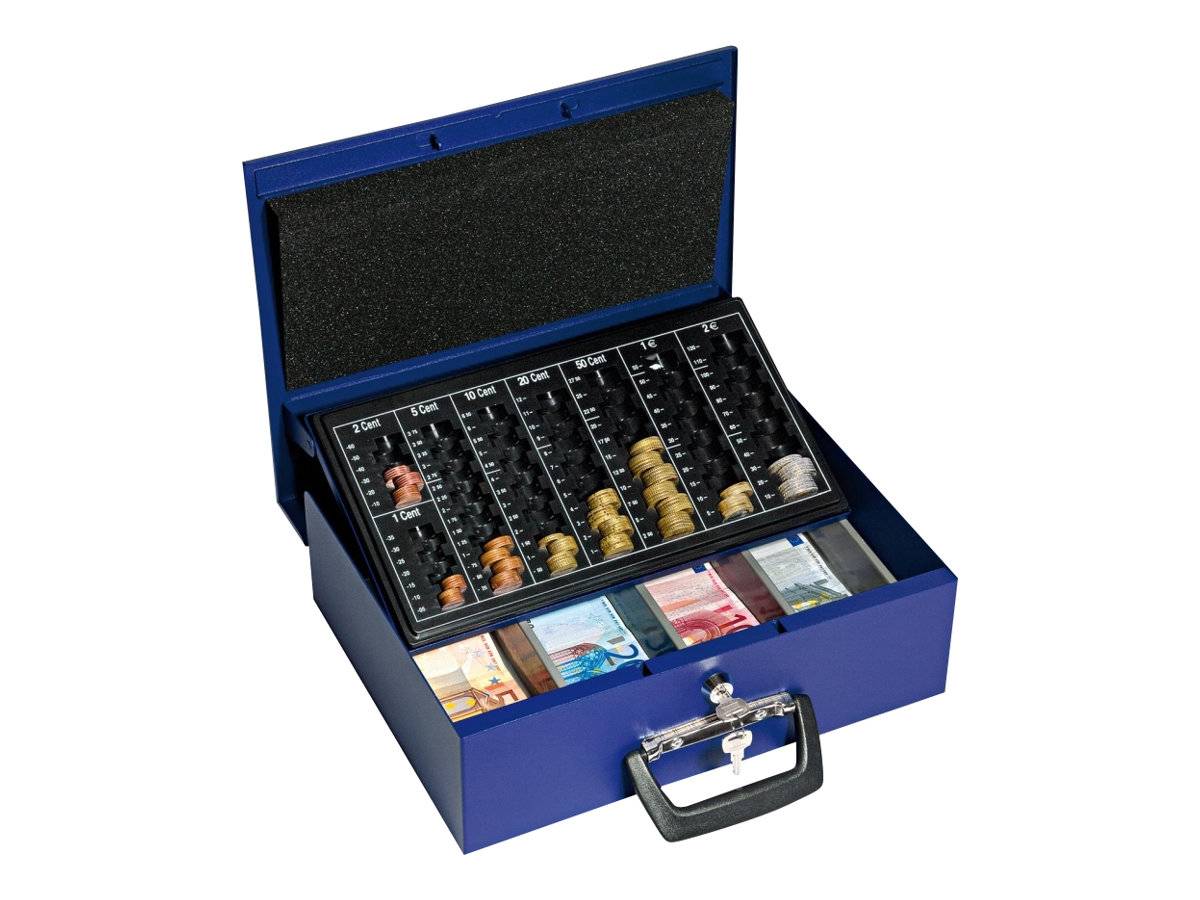 Offene blaue Geldkassette mit angehobenem Deckel, zeigt Münzsortierfach und Fächer mit gemischten Münzen und Geldscheinen im Inneren.