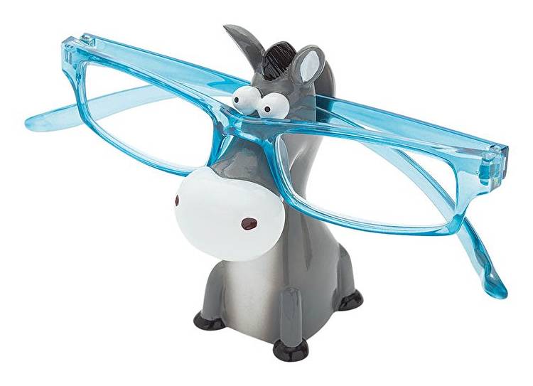 Kleine grau Eselsfigur mit übergroßen blauen Brillen auf weißem Hintergrund.