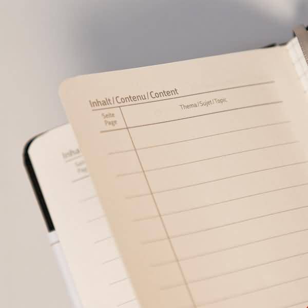 Notizbuch Kompagnon Metallic 9,5 x 12,8cm 80g/qm dotted Hardcover rosegold