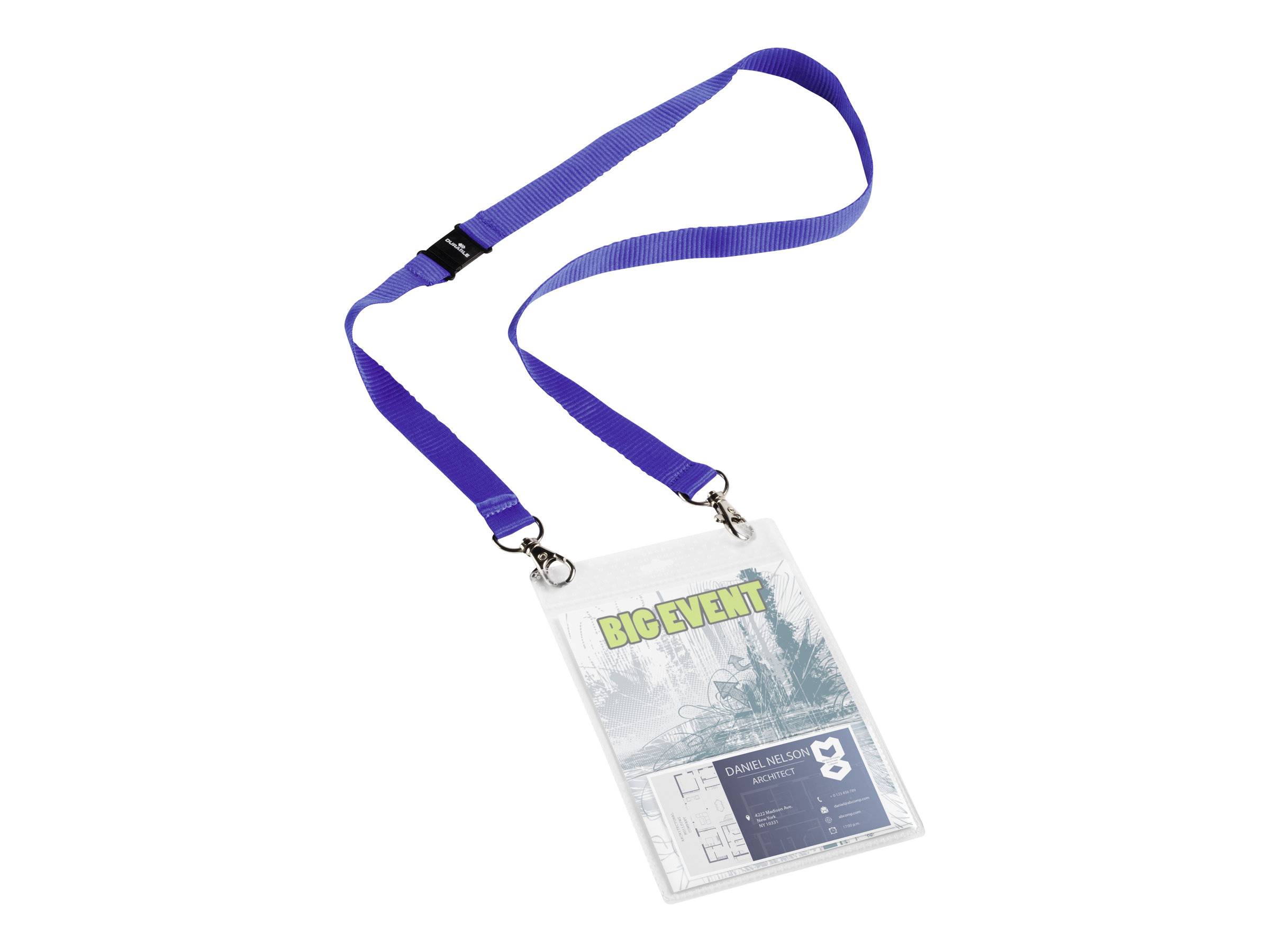 Lanyards mit violettem Hals und durchsichtigem Kunststoff-Ausweishalter mit gedrucktem Eventpass.