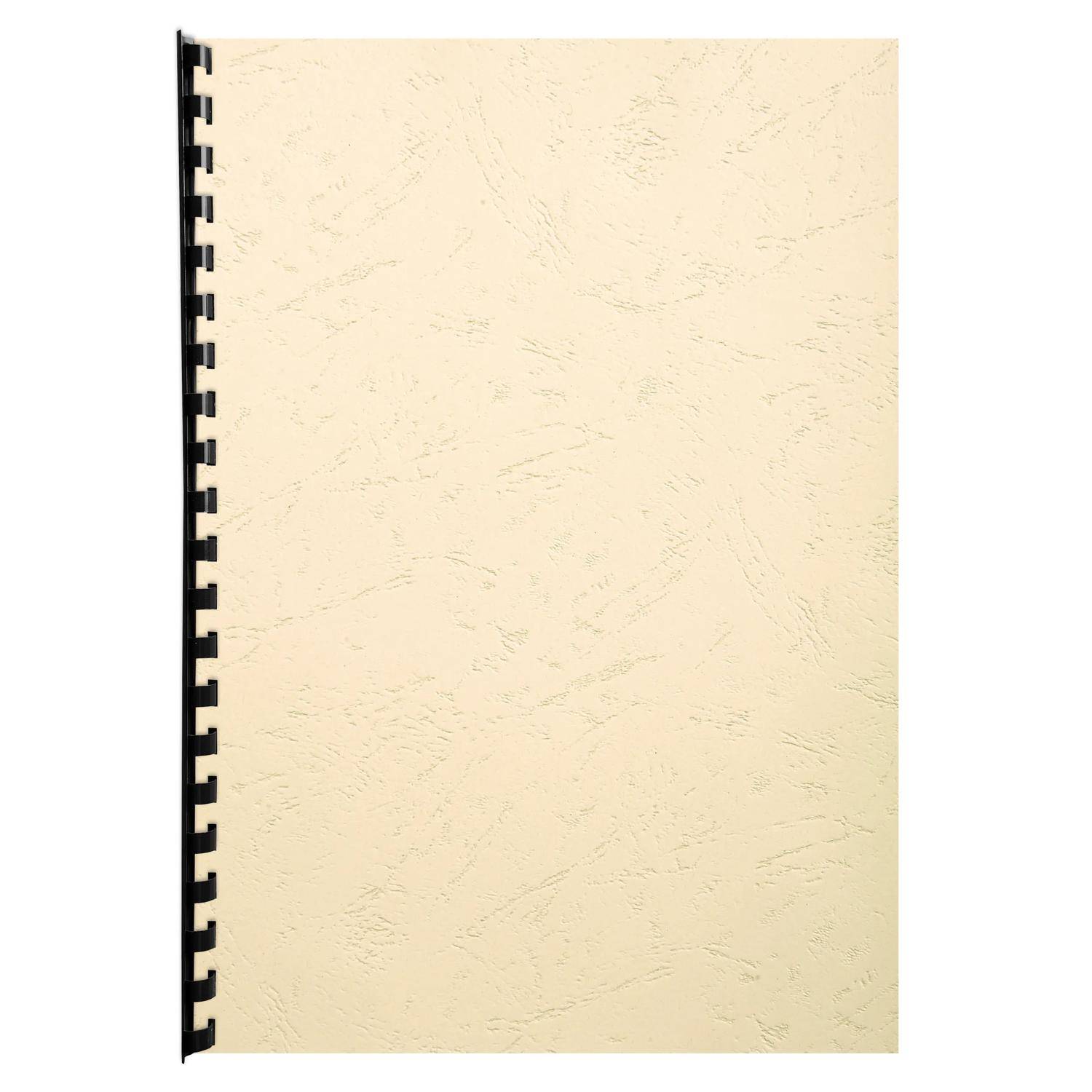 Leere beige spiralgebundene Notizbuchseite auf weißem Hintergrund