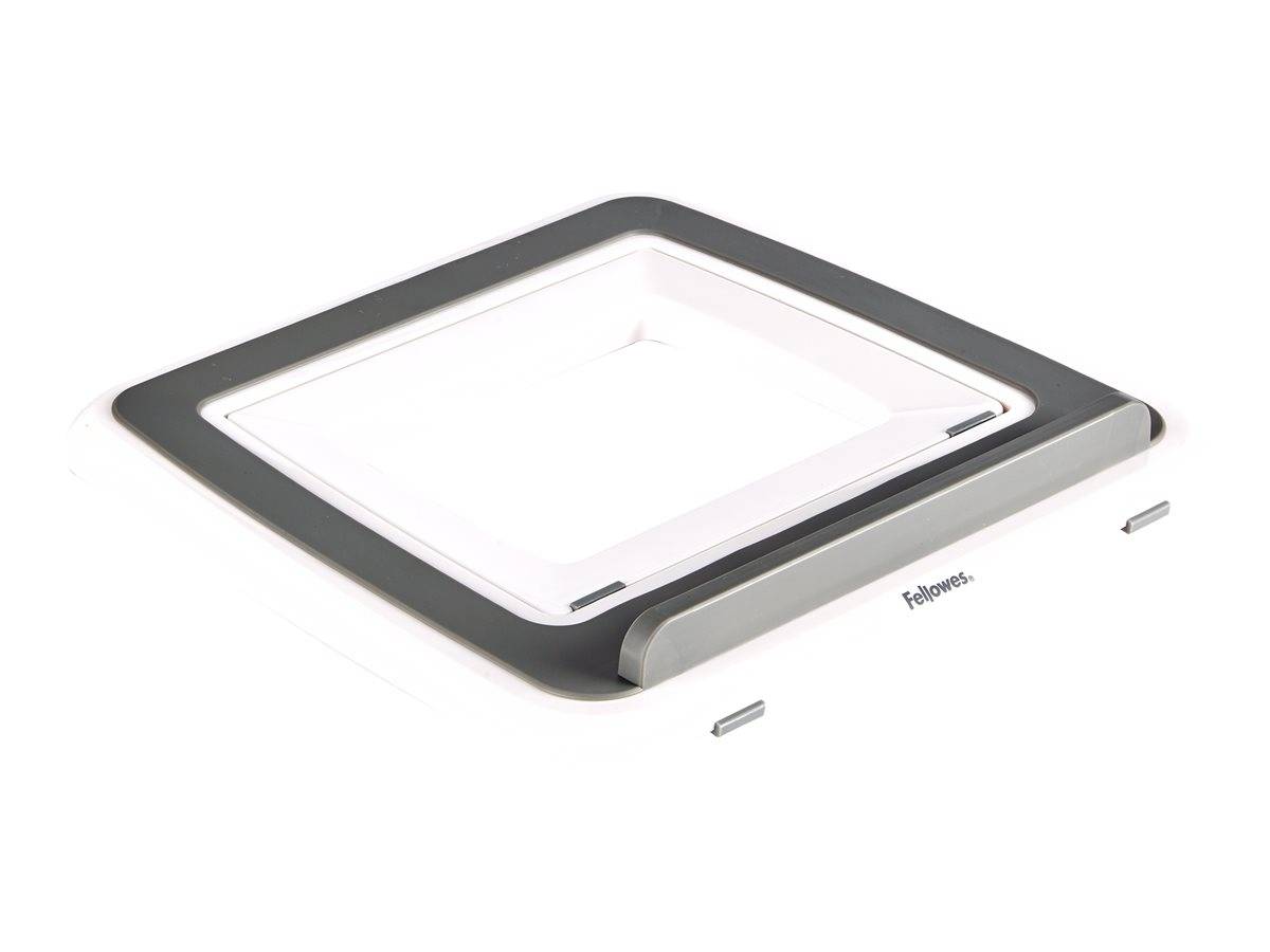 Quadratische eingelassene Deckenleuchte mit dunklem Rahmen und weißem Diffusorpanel